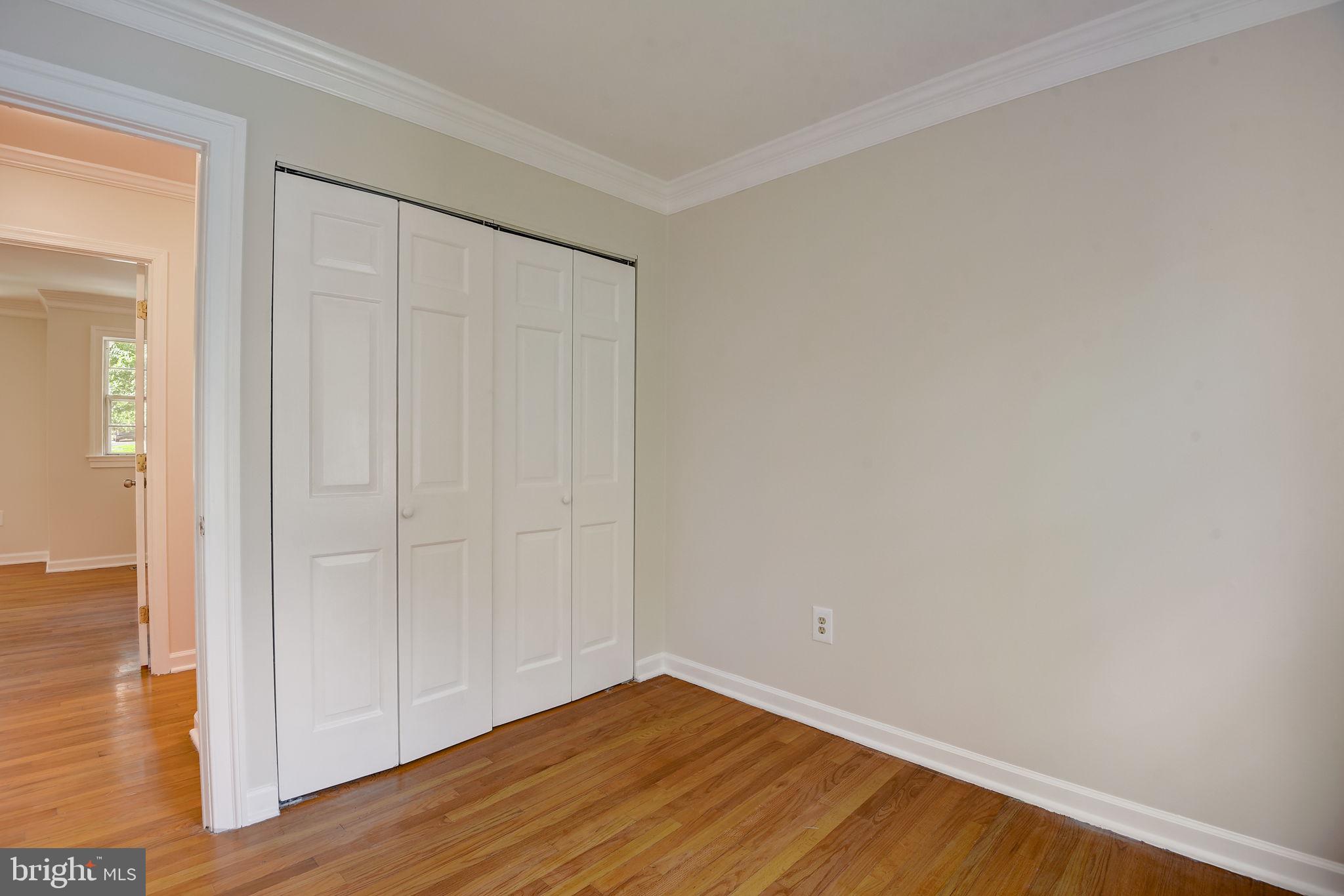 GUNNERS LAKE VILLAGE - Residential