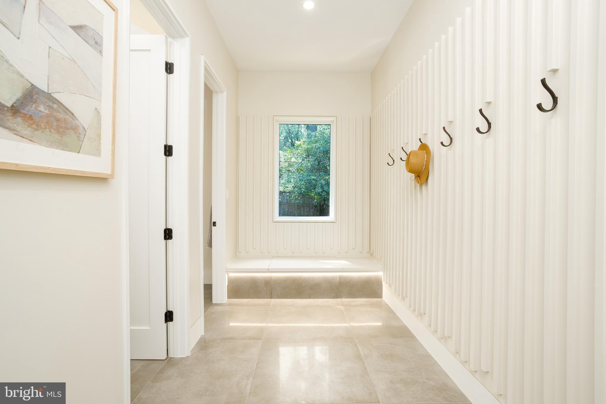 VIENNA WOODS - Residential