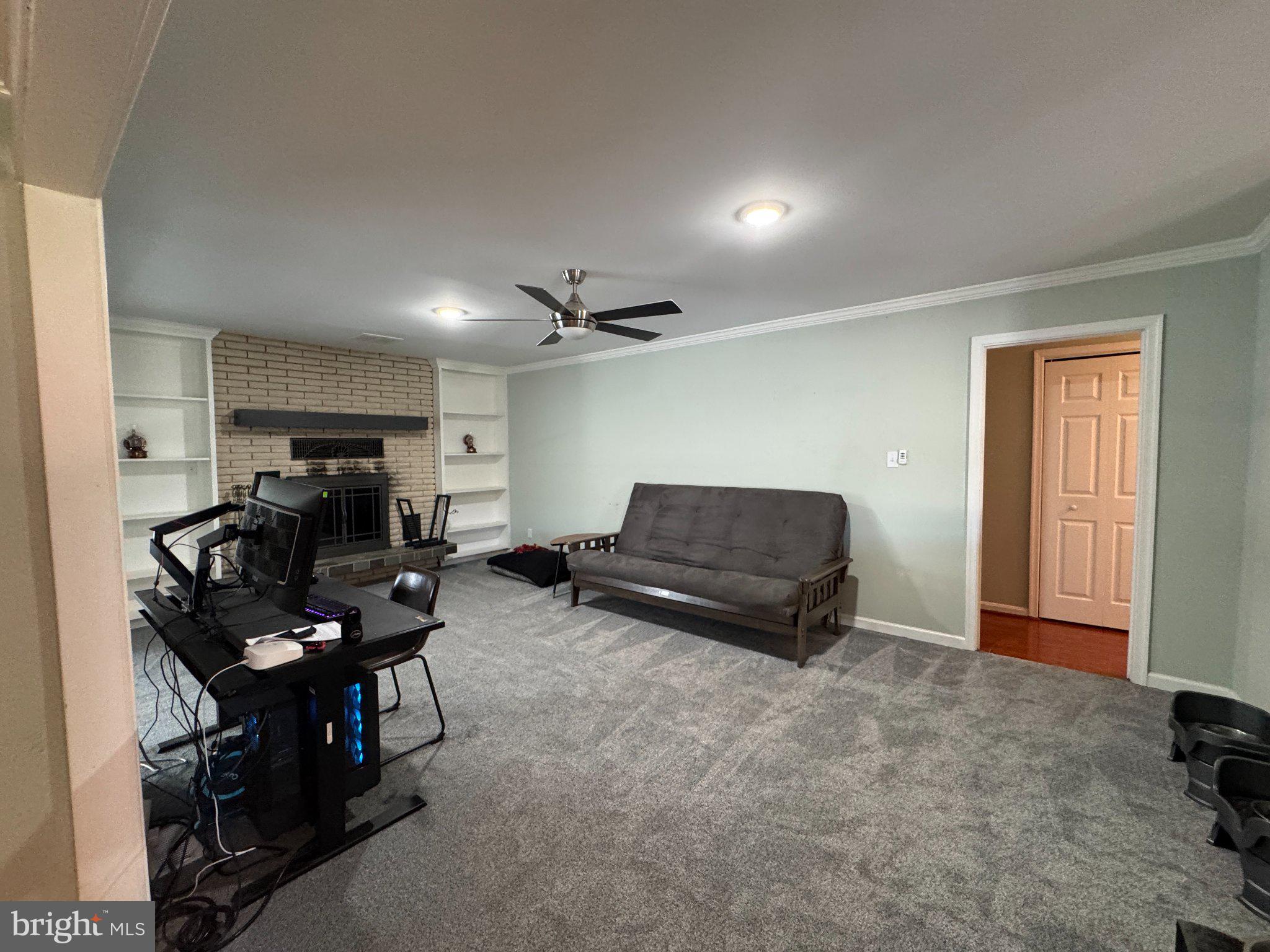 3903 BLAKE DRIVE