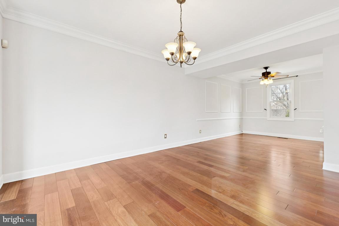 WILLOUGHBY WOODS - Residential