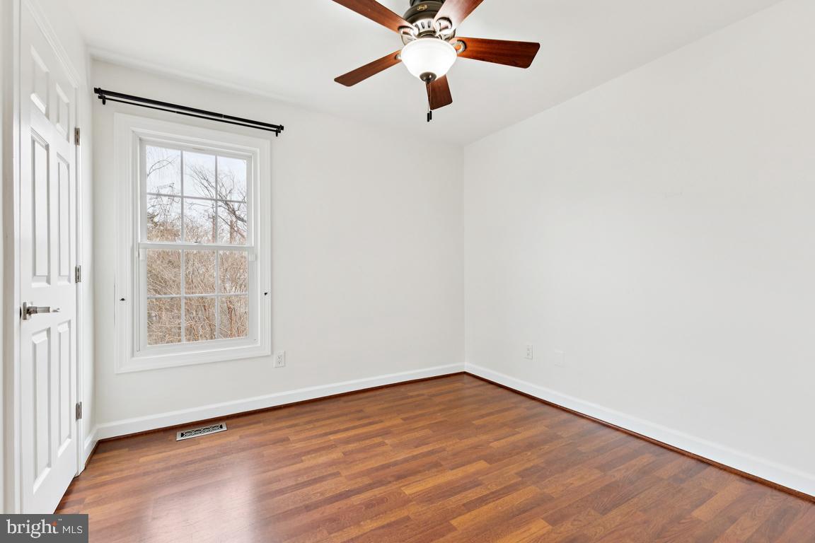 WILLOUGHBY WOODS - Residential