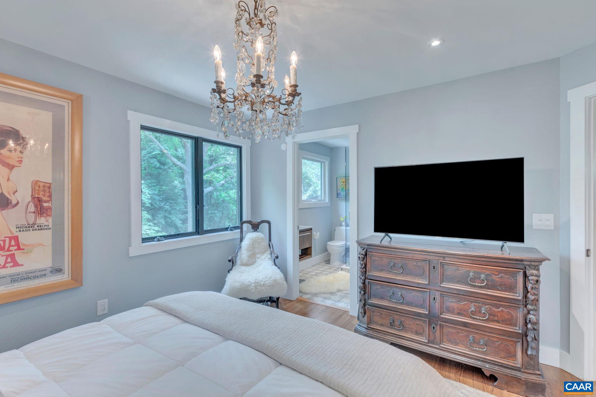 FOREST HILLS - Residential