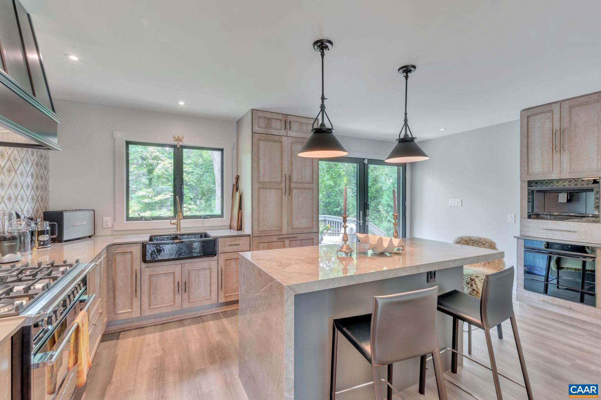 FOREST HILLS - Residential