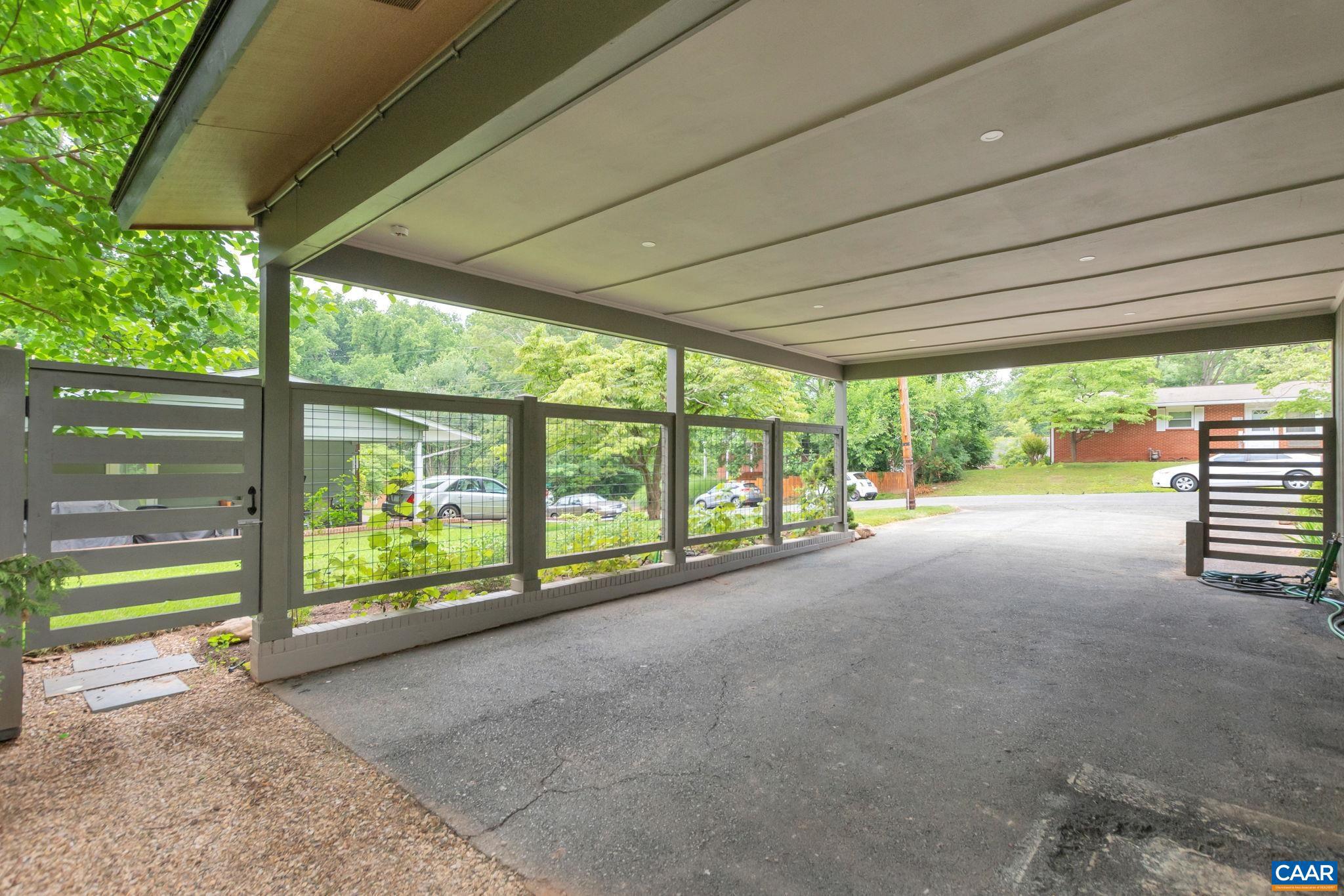 FOREST HILLS - Residential