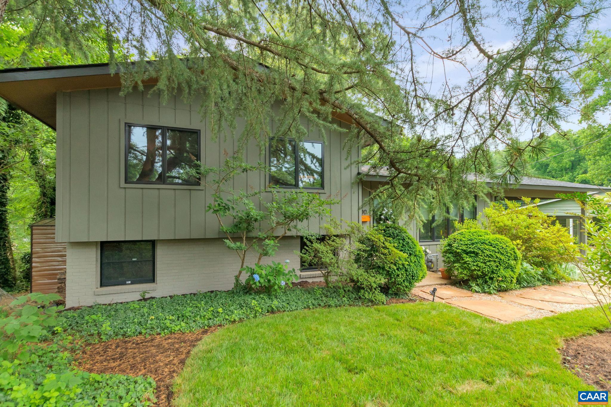 FOREST HILLS - Residential