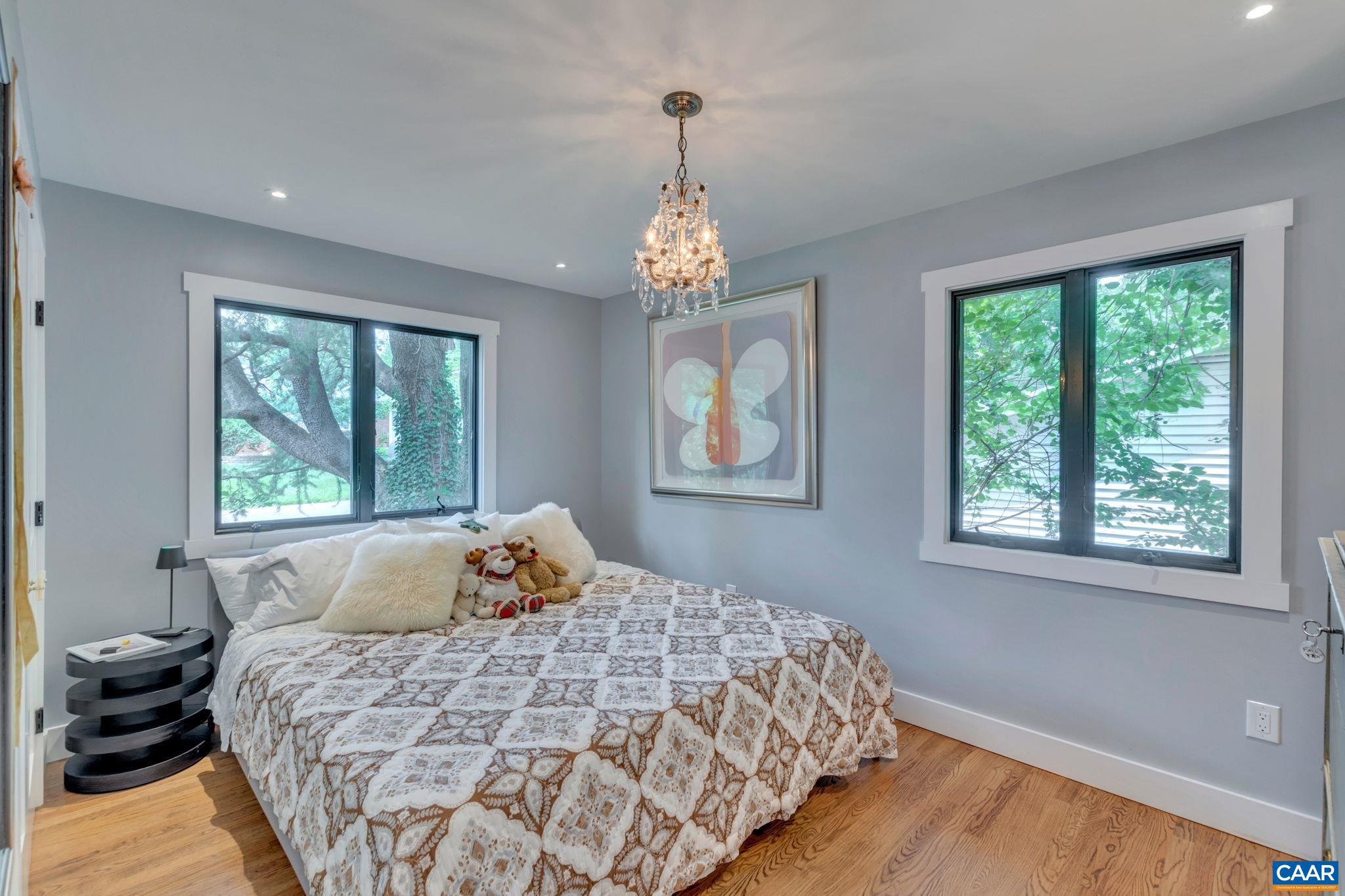 FOREST HILLS - Residential