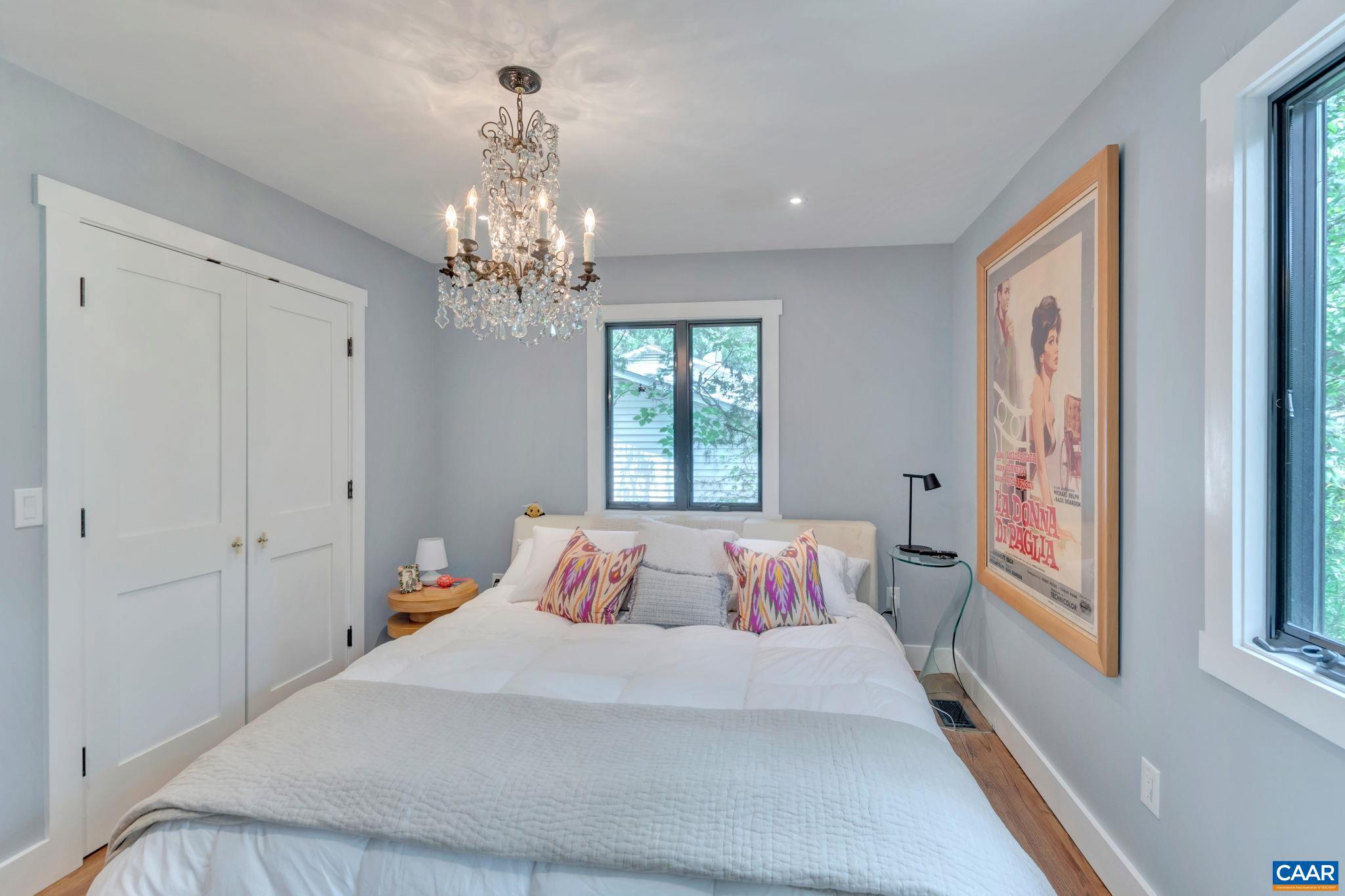 FOREST HILLS - Residential