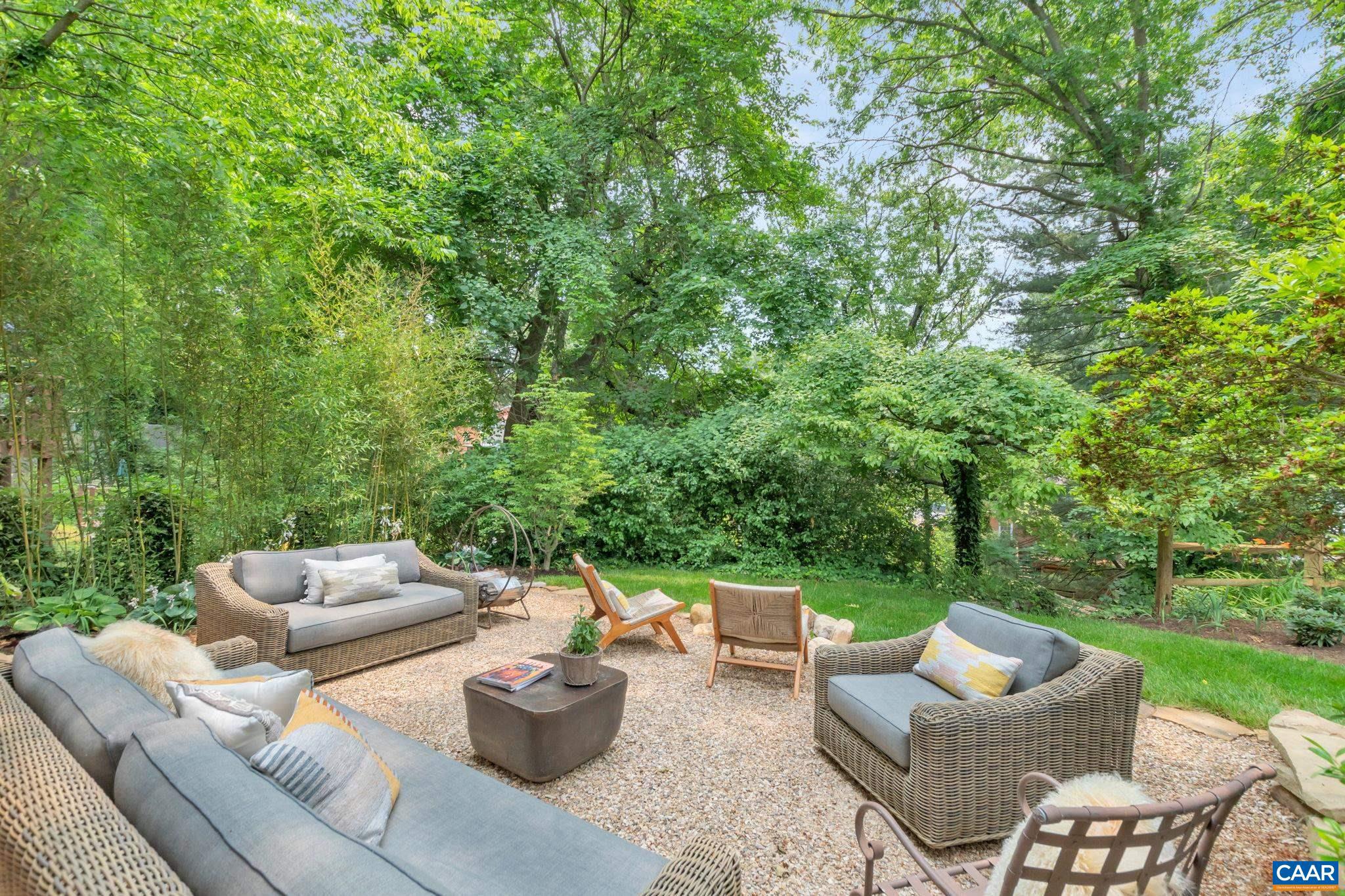 FOREST HILLS - Residential