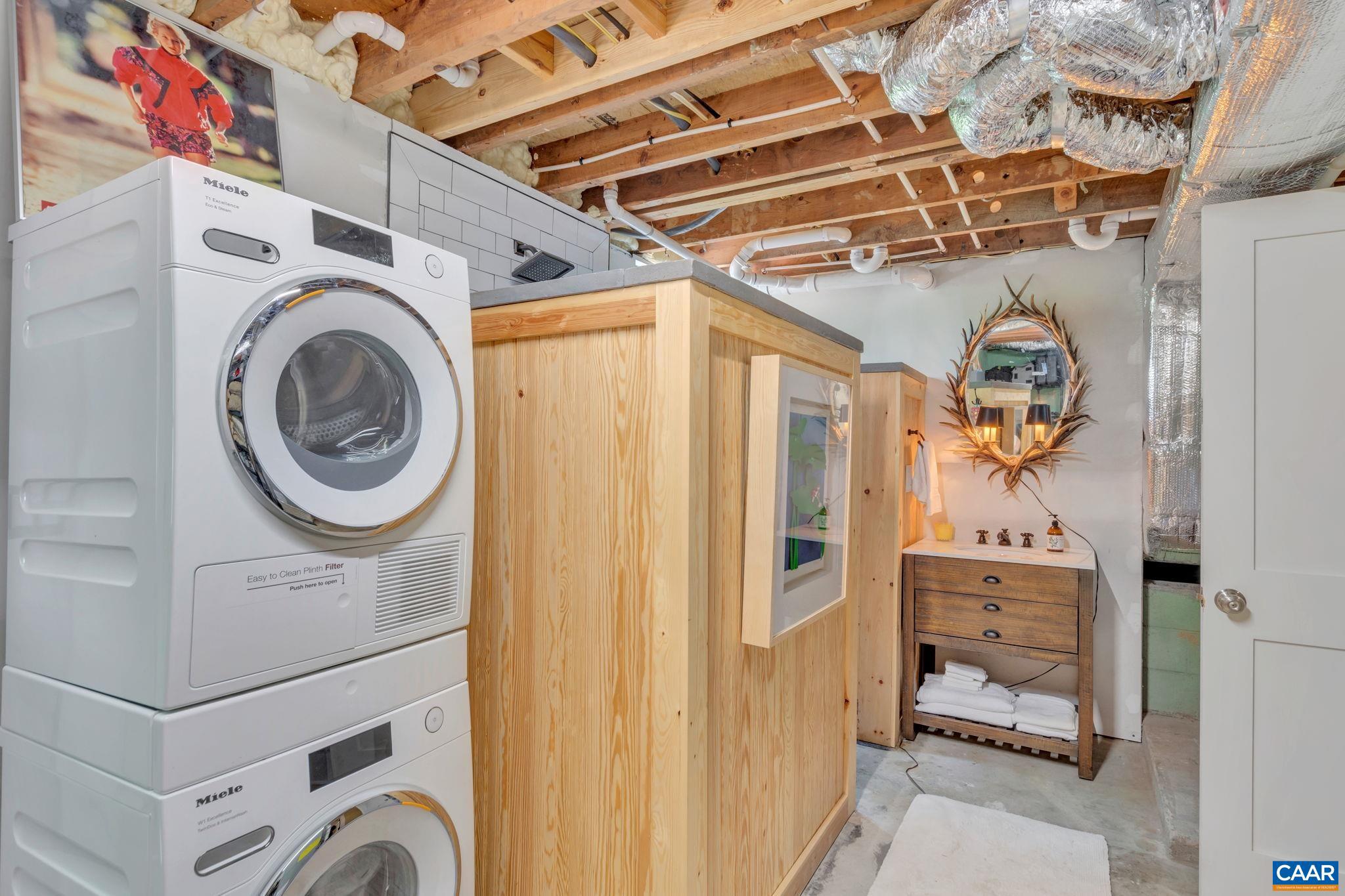 FOREST HILLS - Residential