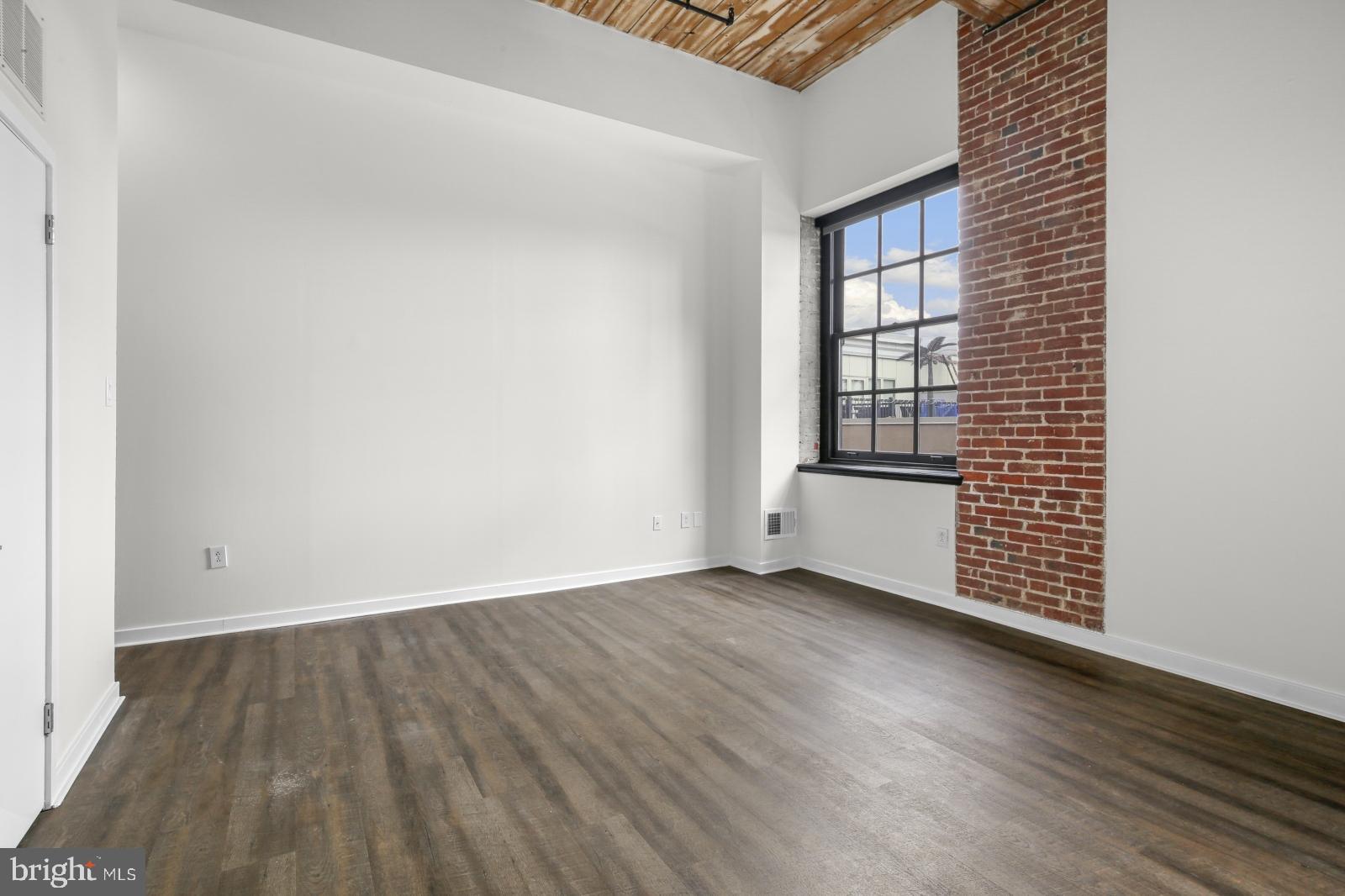 OLD CITY - Residential Lease