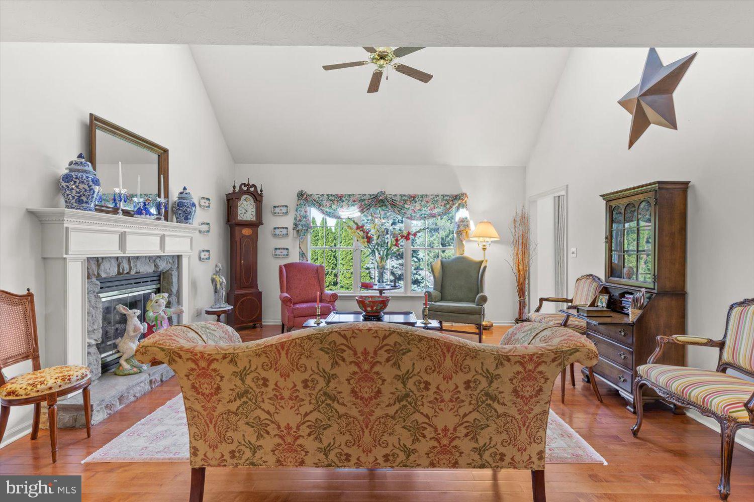 RIDGEVIEW ESTATES - Residential