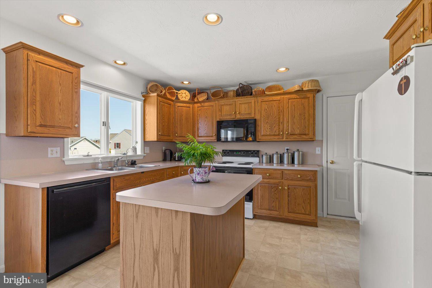 RIDGEVIEW ESTATES - Residential