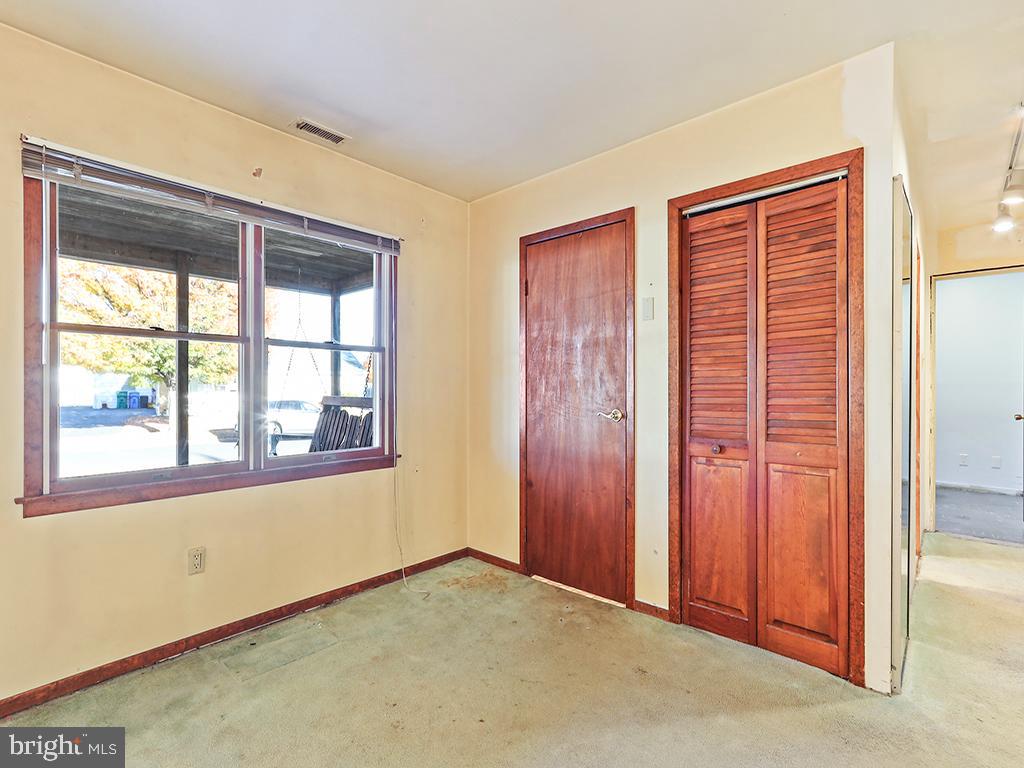 CROYDON ACRES - Residential