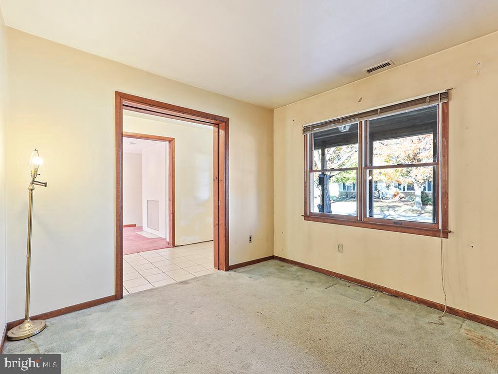 CROYDON ACRES - Residential