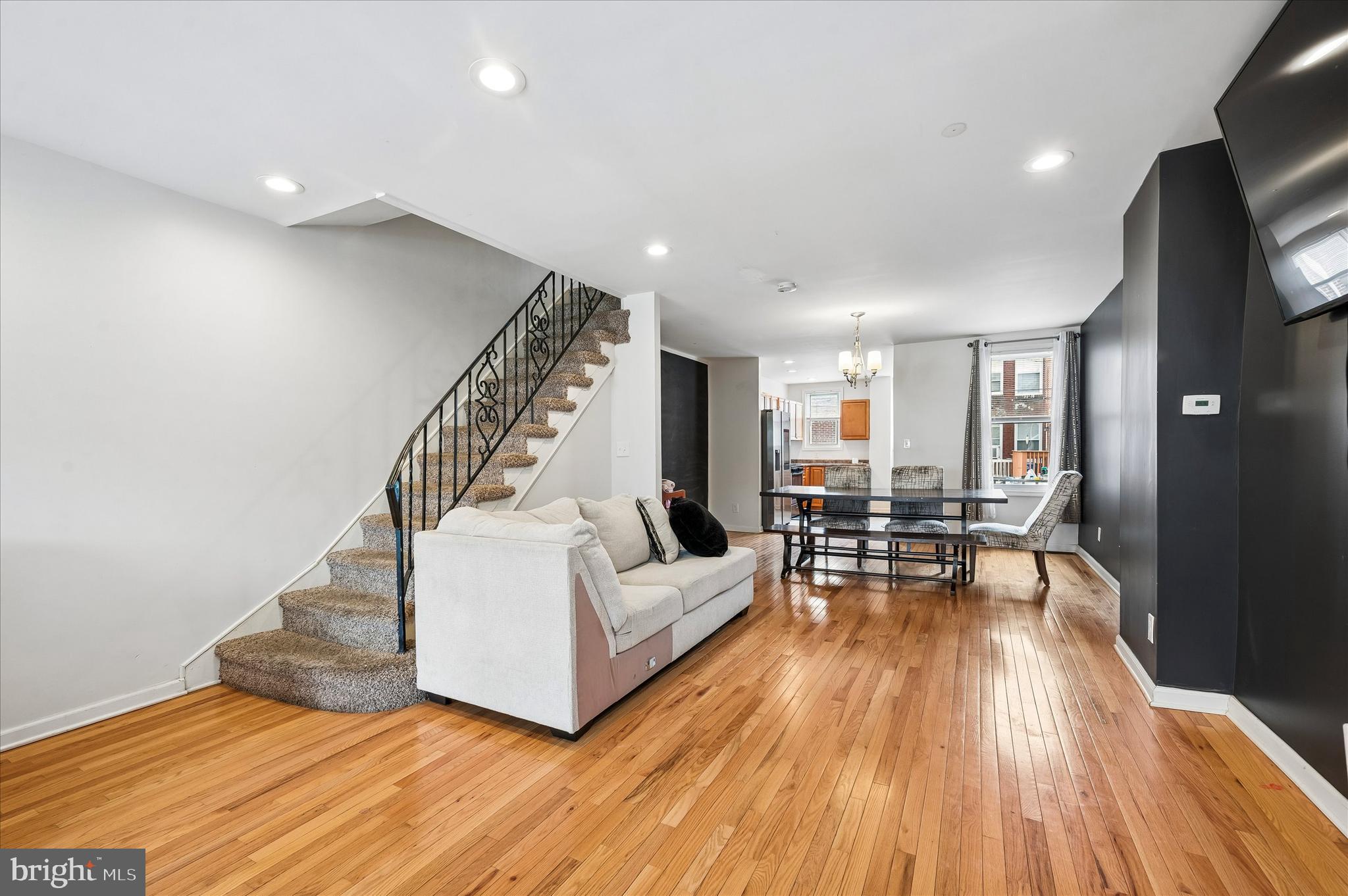 WEST OAK LANE - Residential