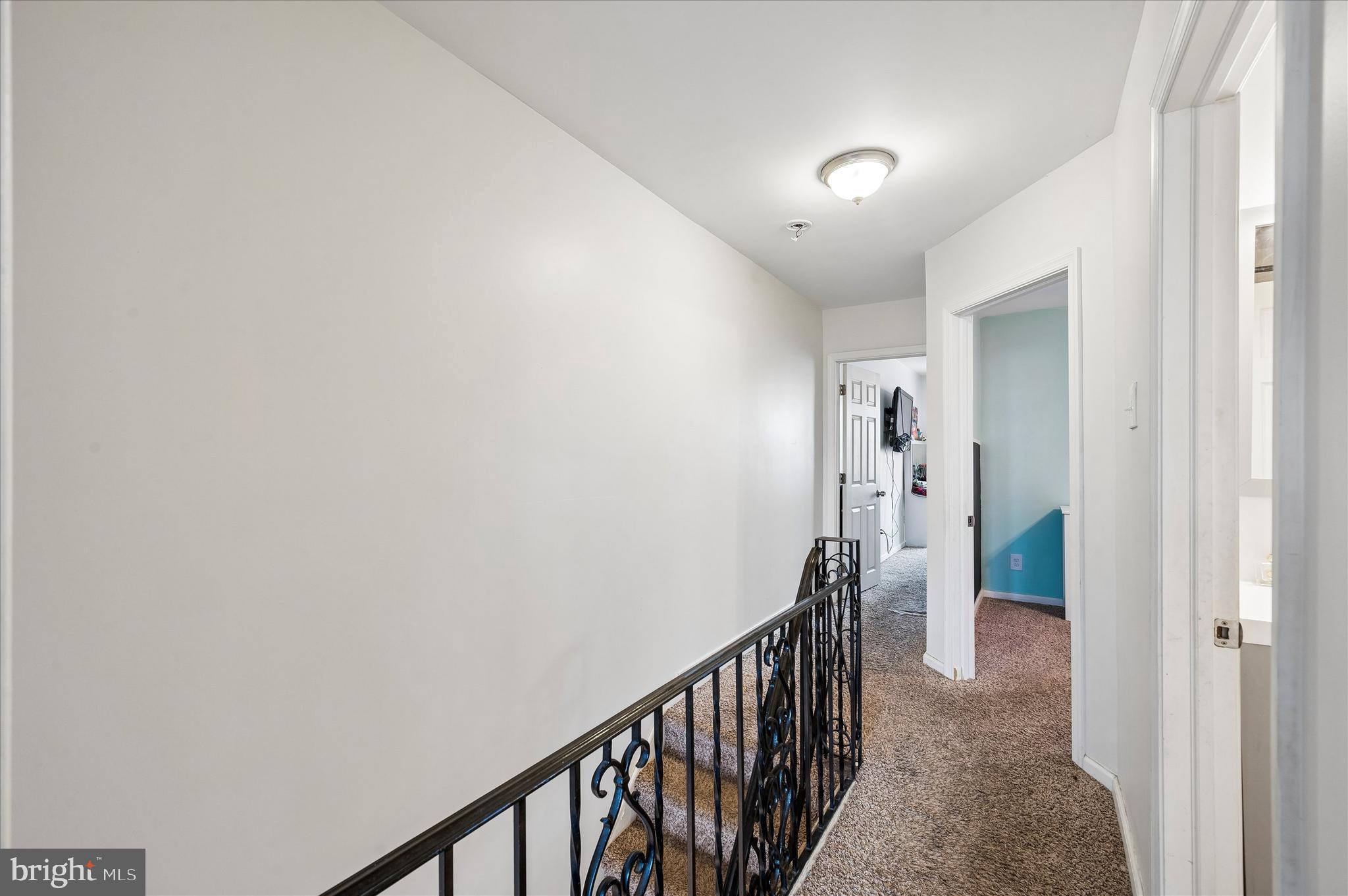 WEST OAK LANE - Residential