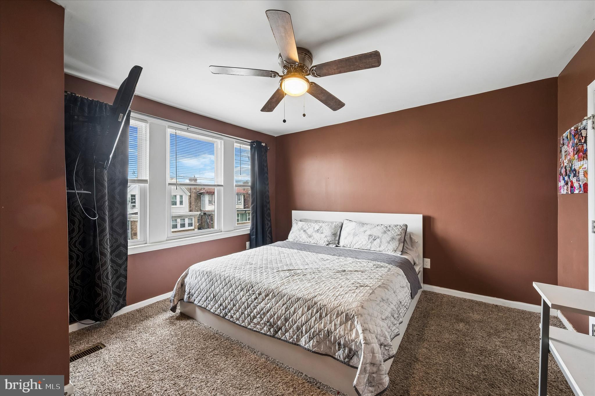 WEST OAK LANE - Residential