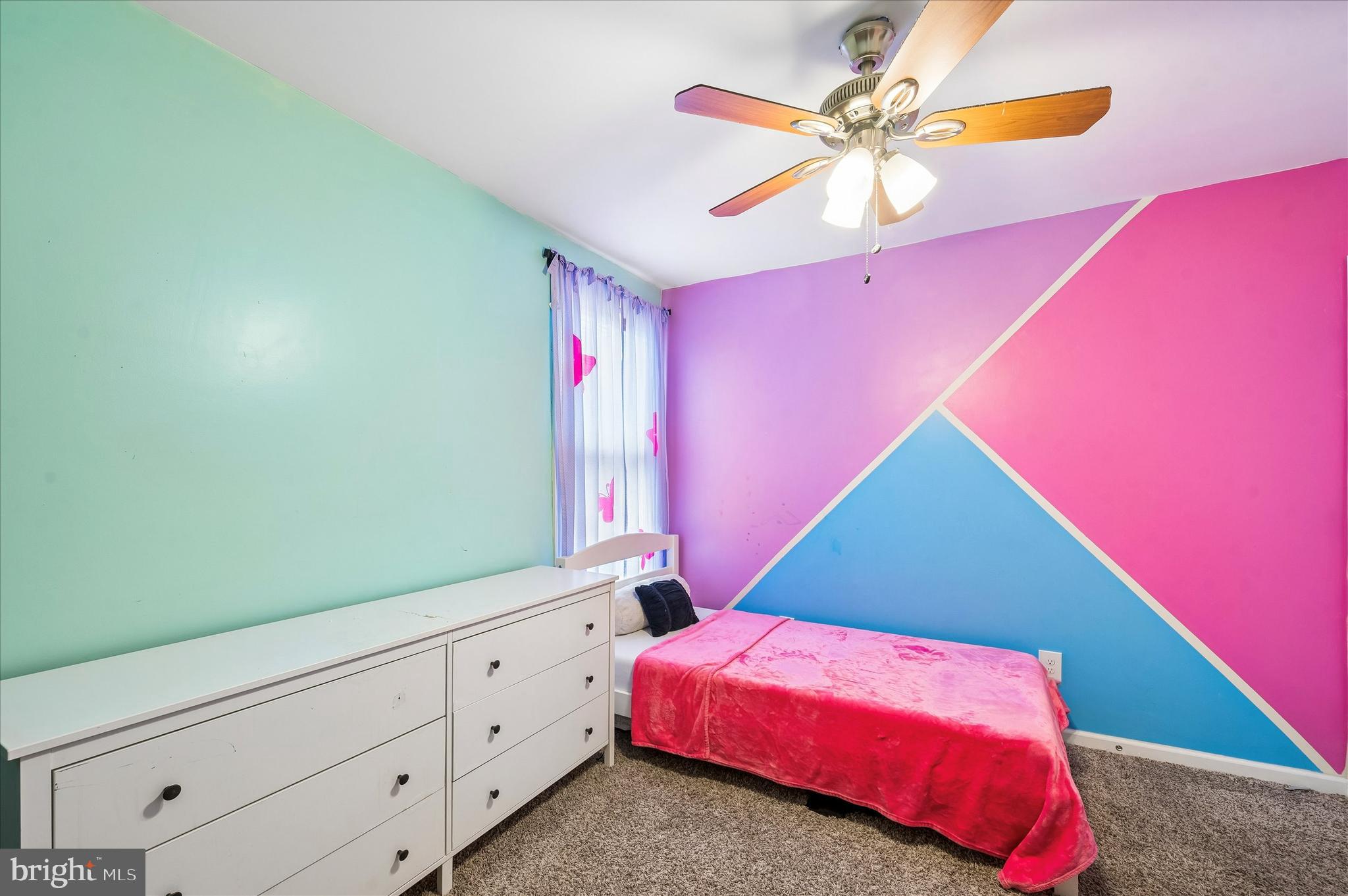 WEST OAK LANE - Residential