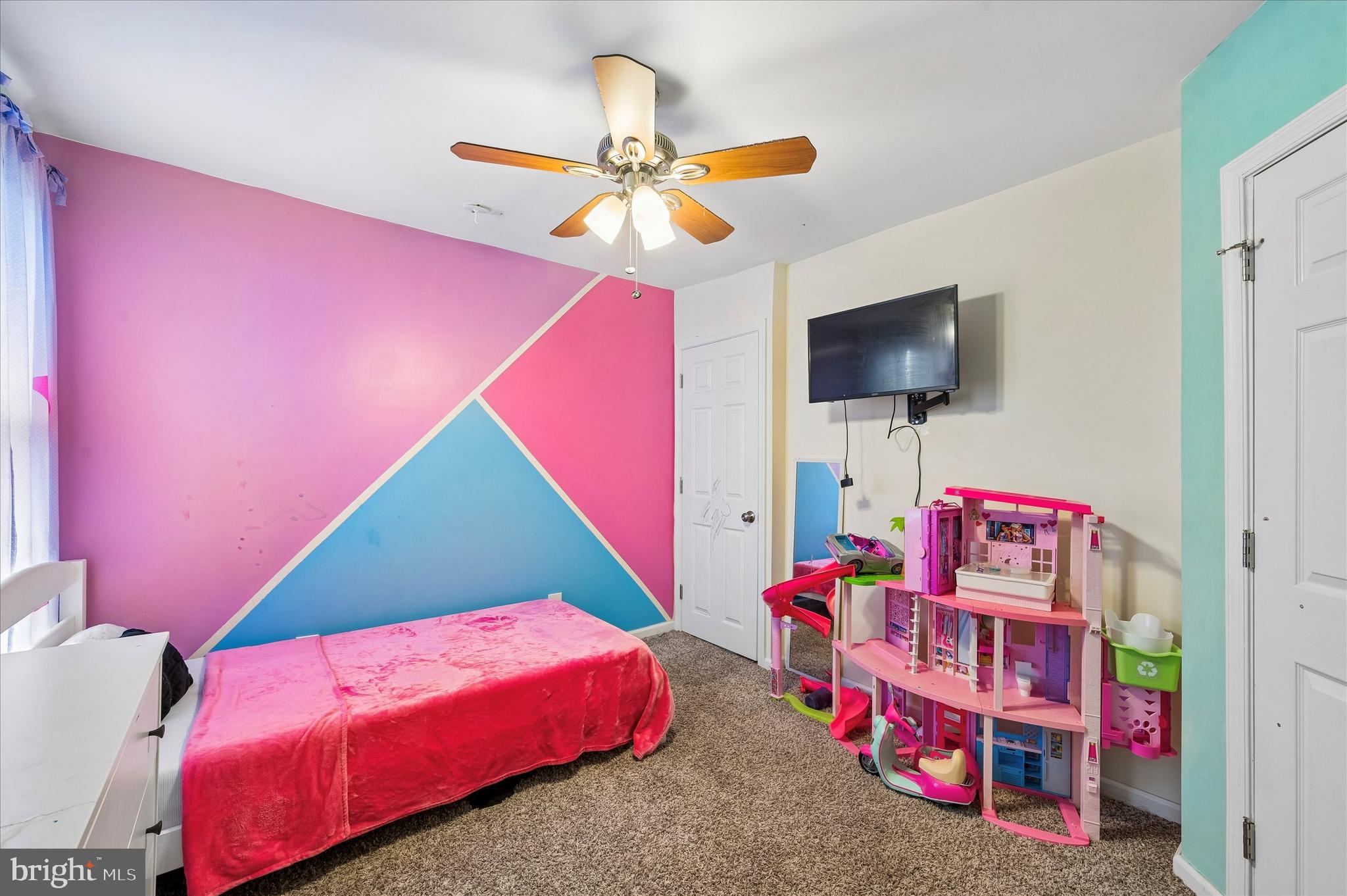 WEST OAK LANE - Residential