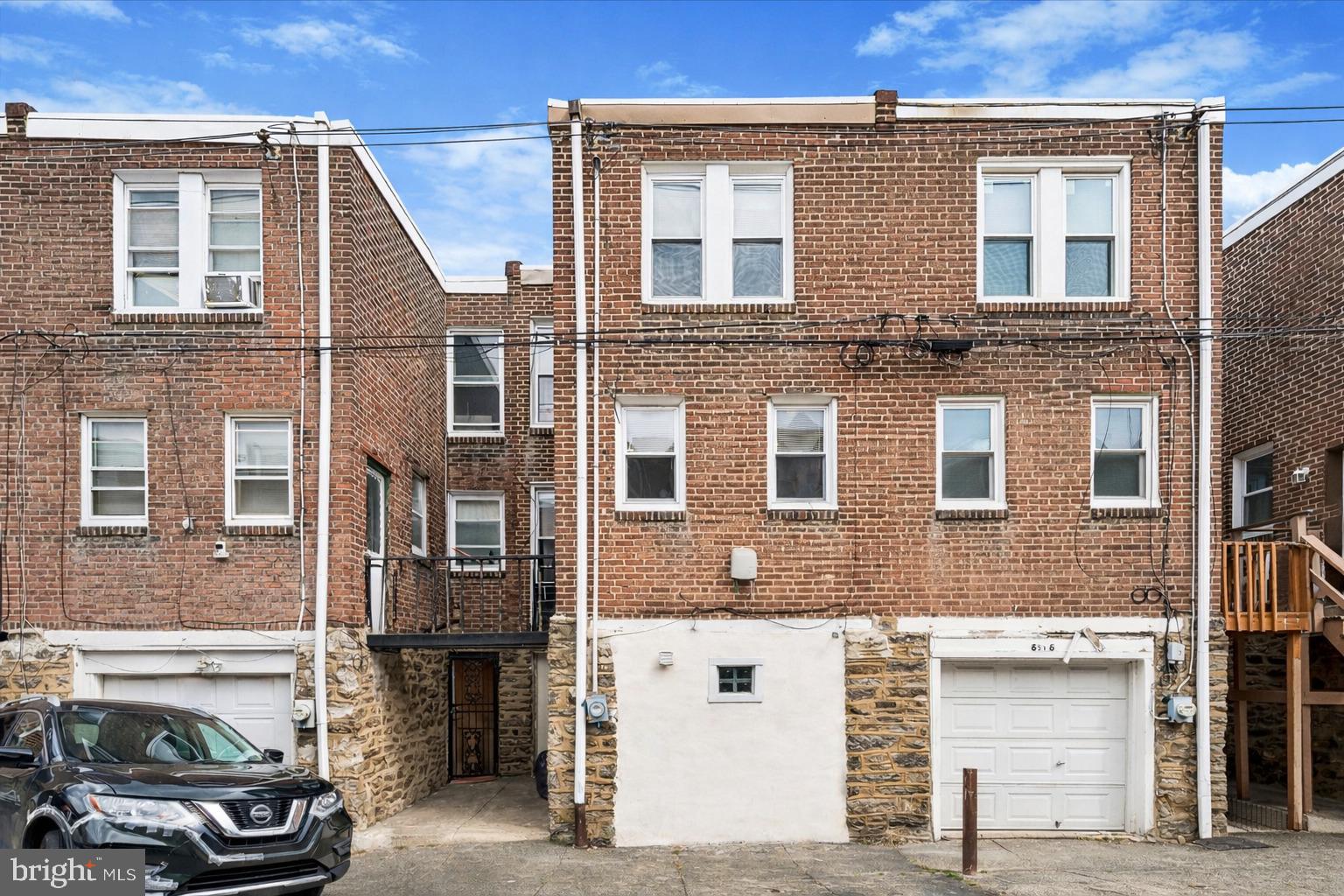 WEST OAK LANE - Residential