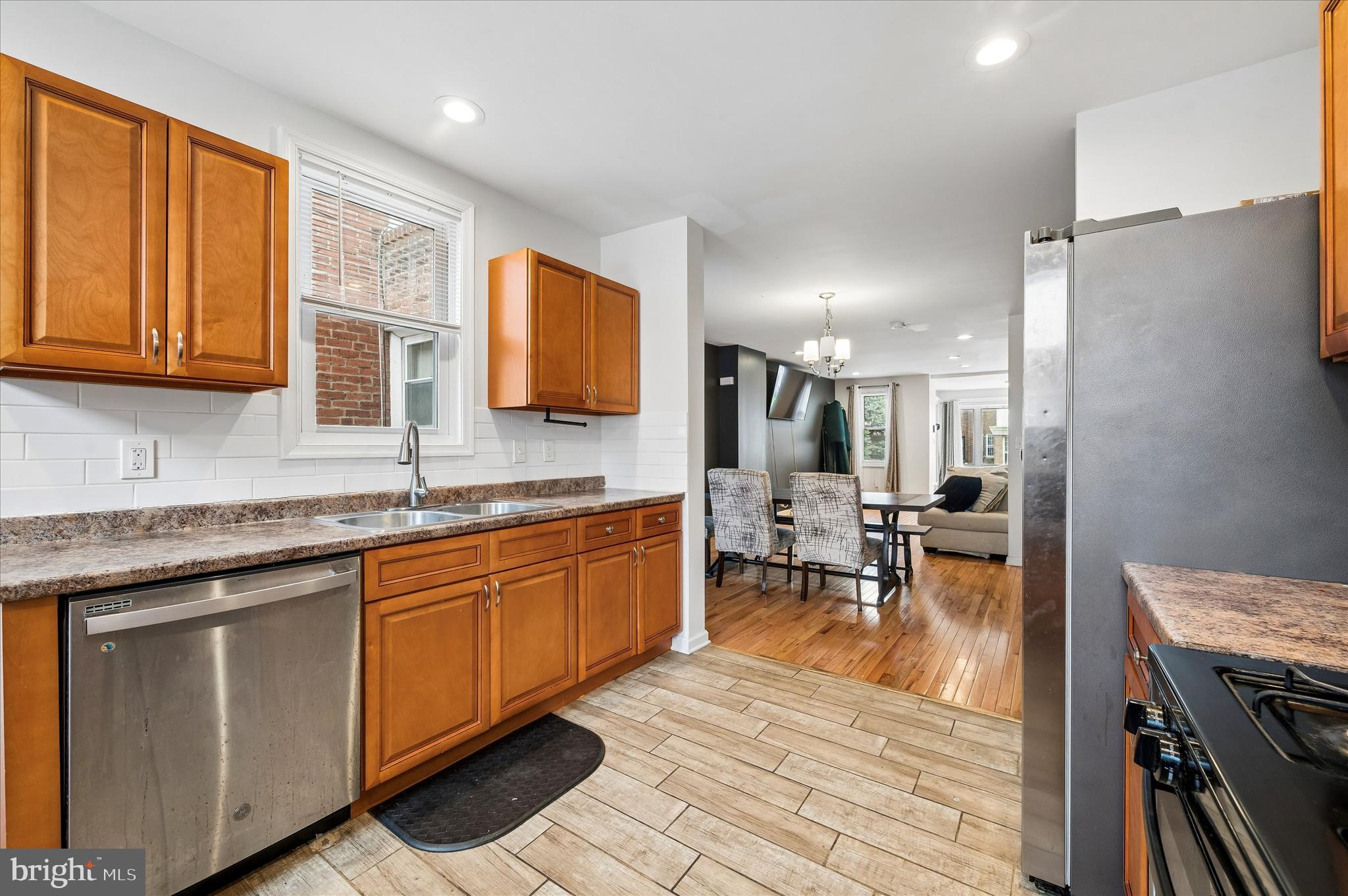 WEST OAK LANE - Residential