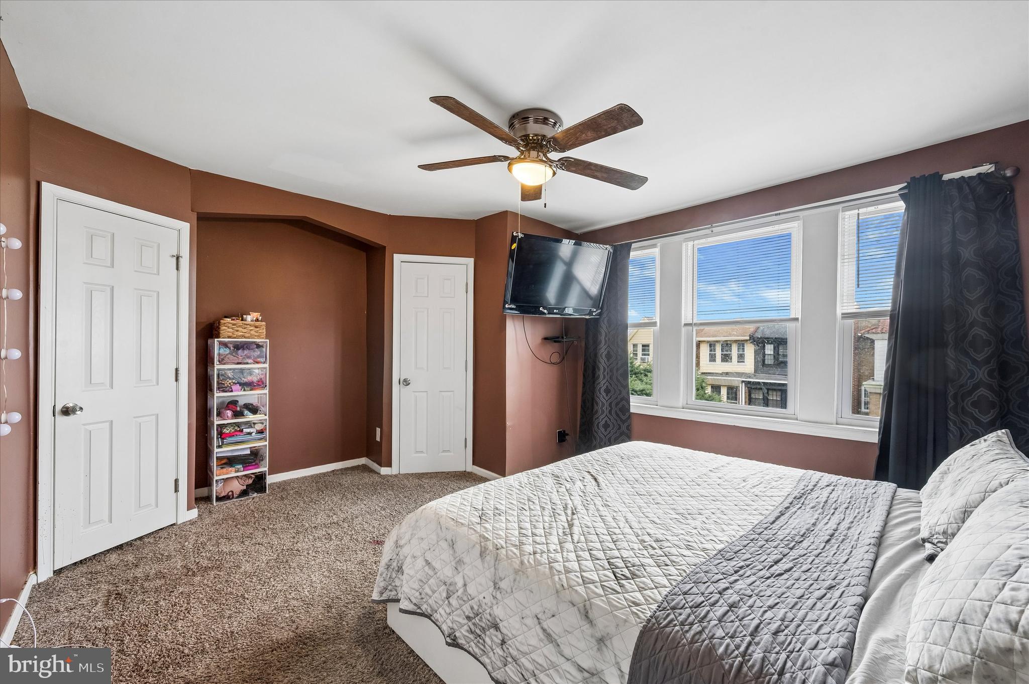 WEST OAK LANE - Residential