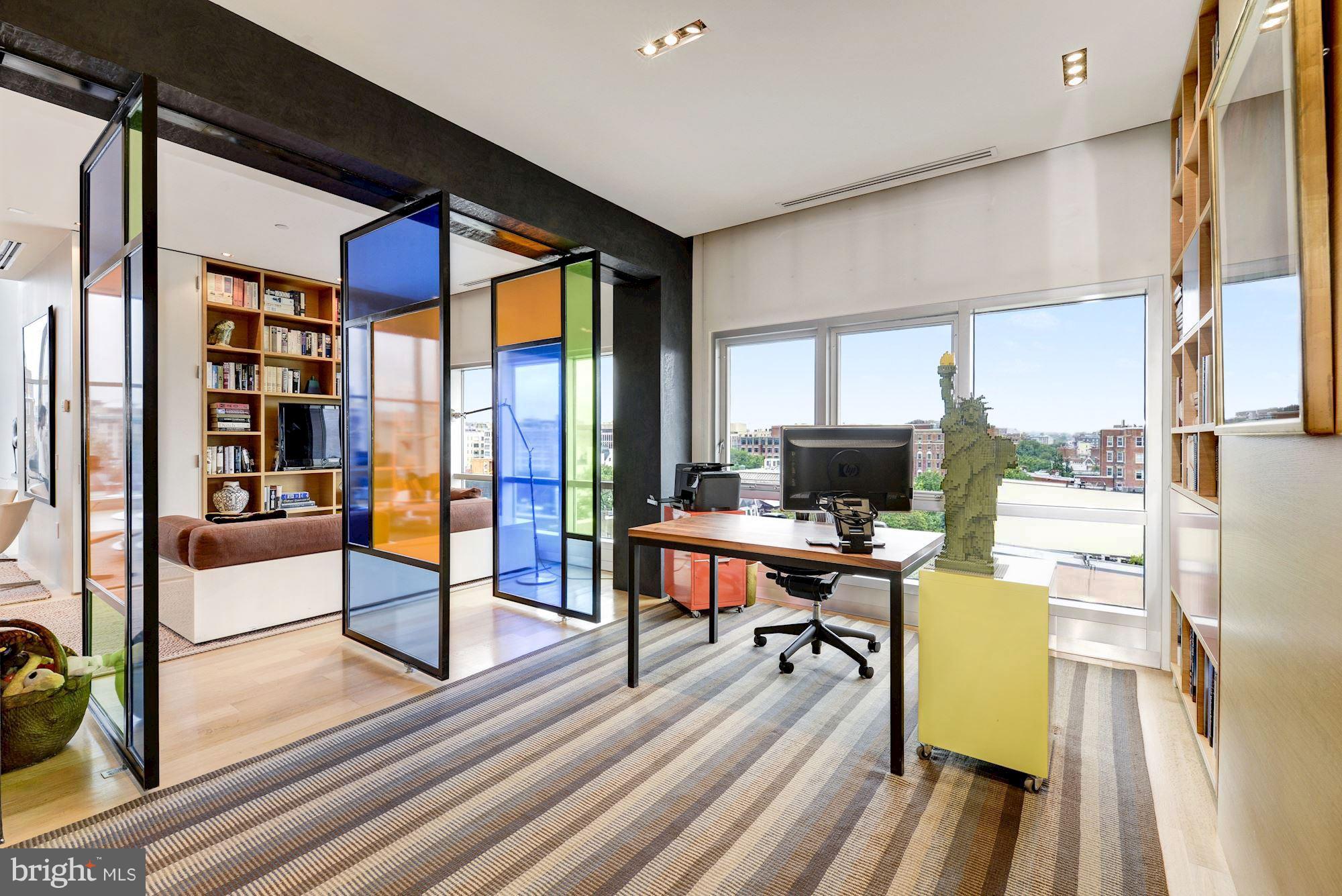 LOGAN CIRCLE - Residential