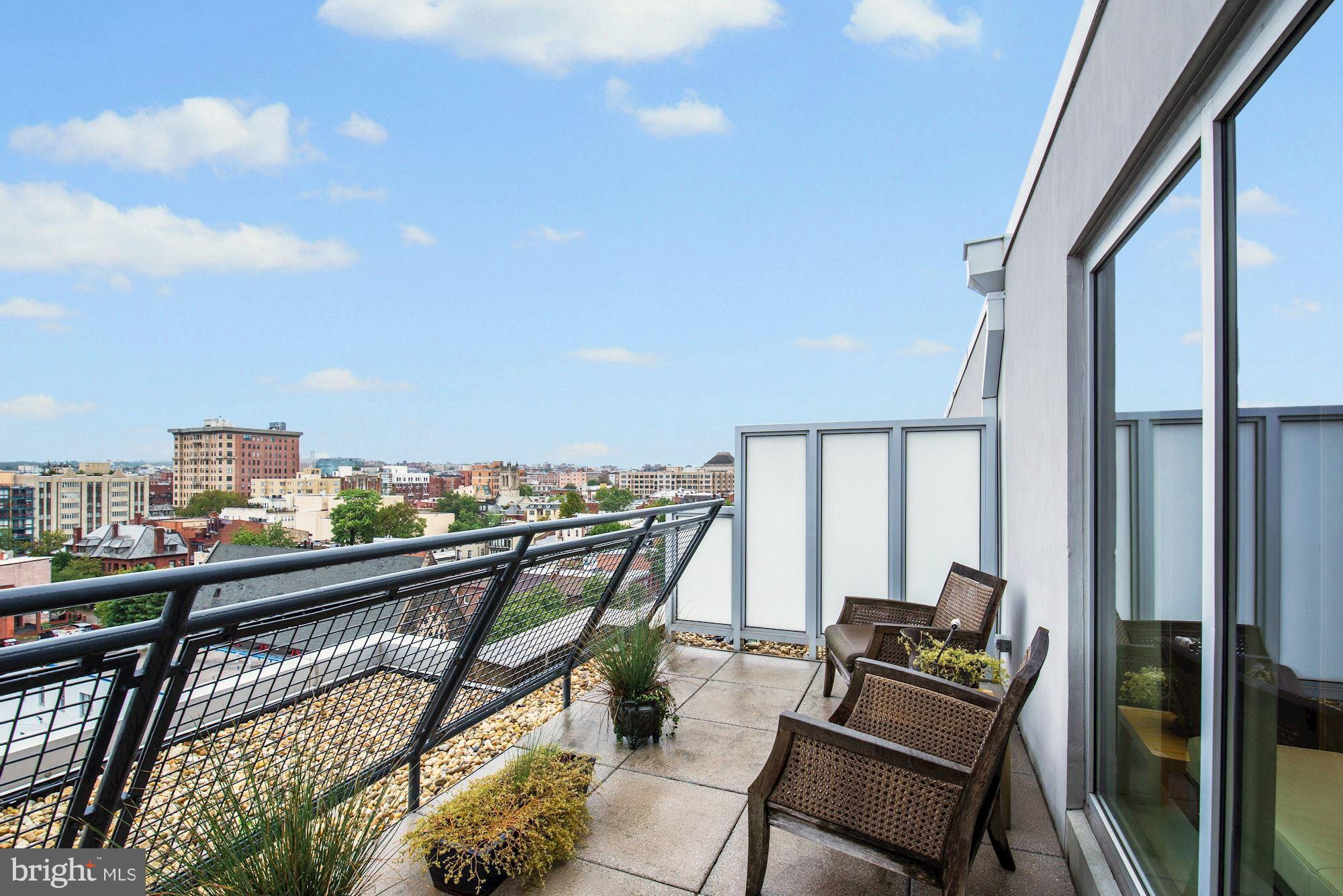 LOGAN CIRCLE - Residential