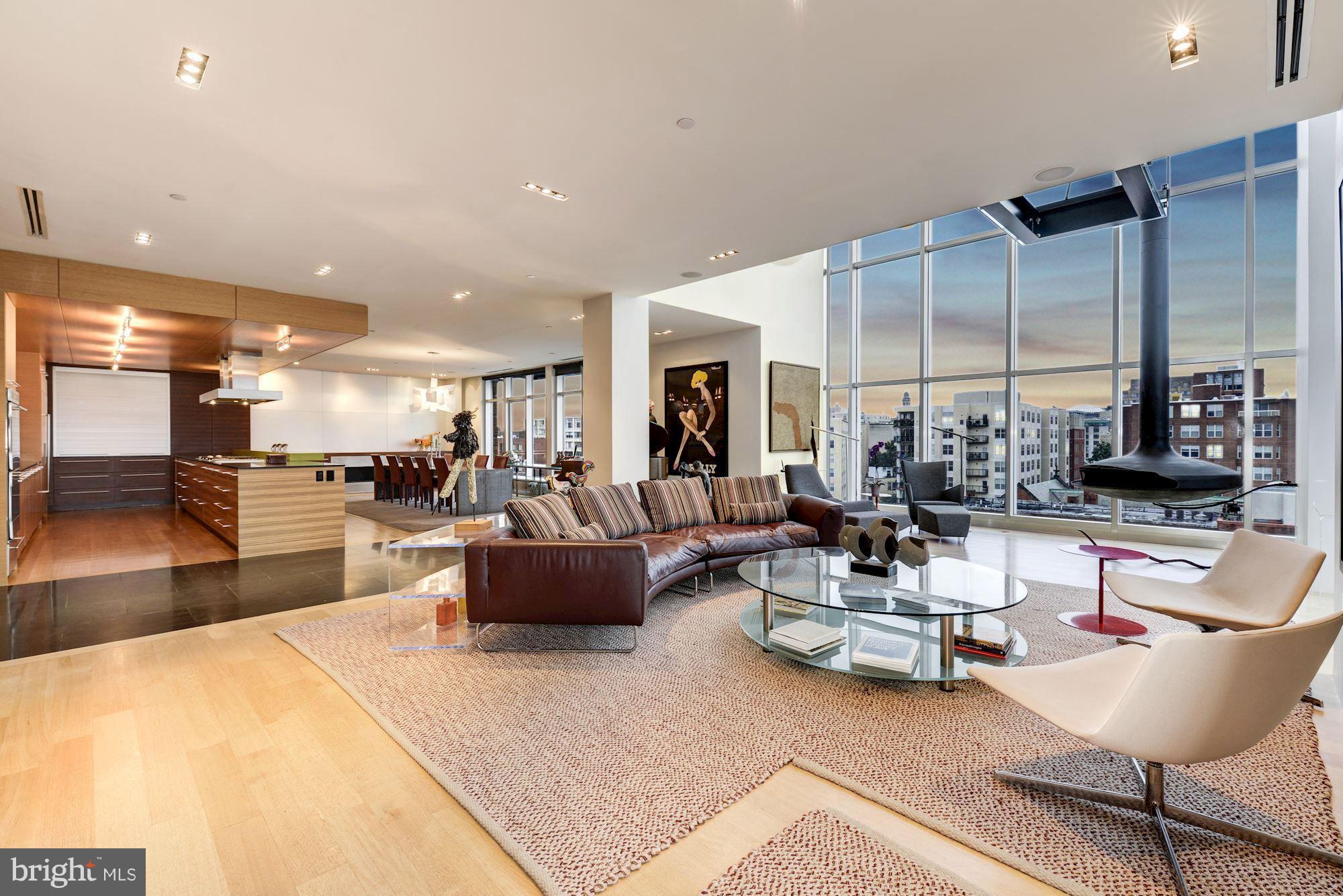 LOGAN CIRCLE - Residential