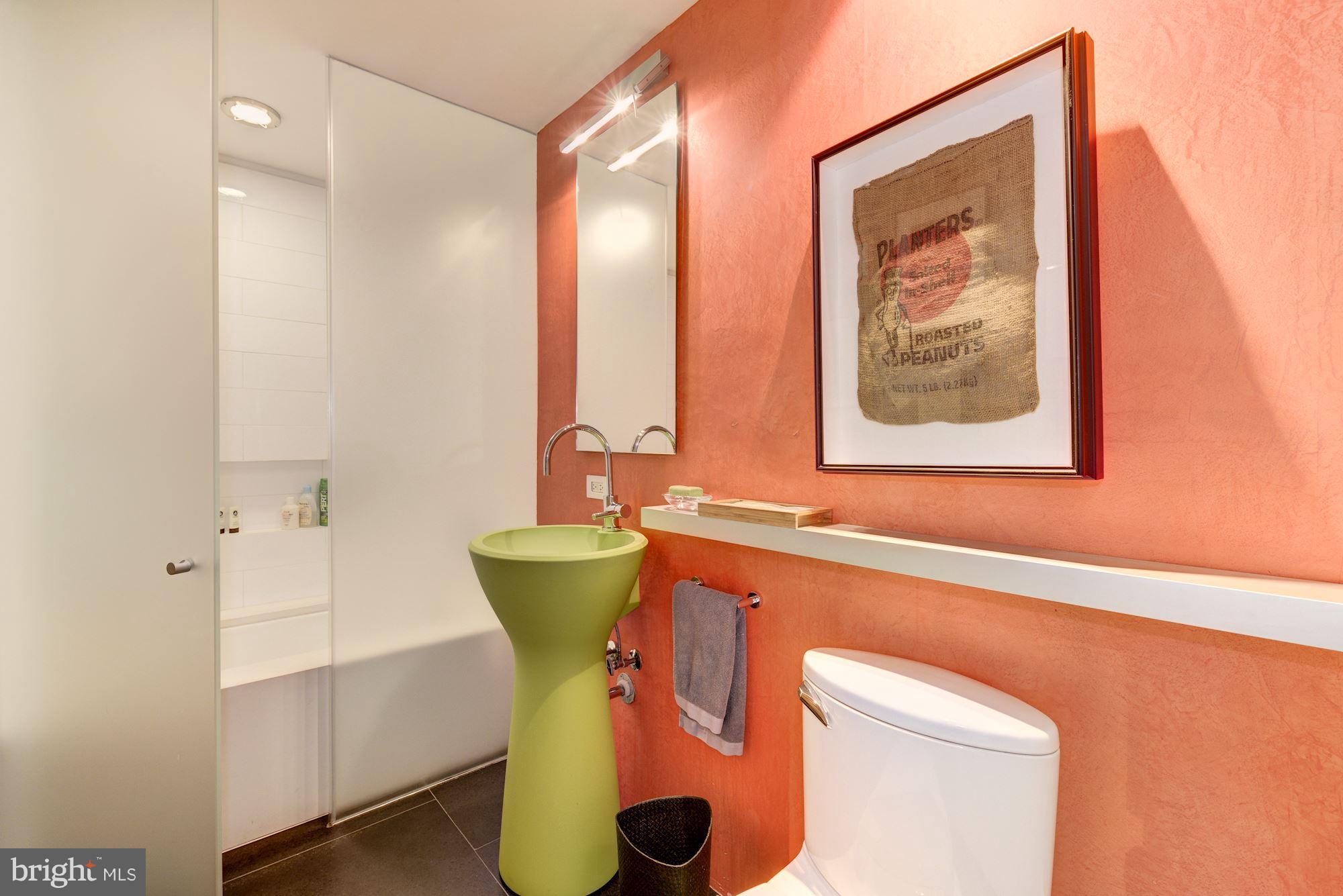 LOGAN CIRCLE - Residential