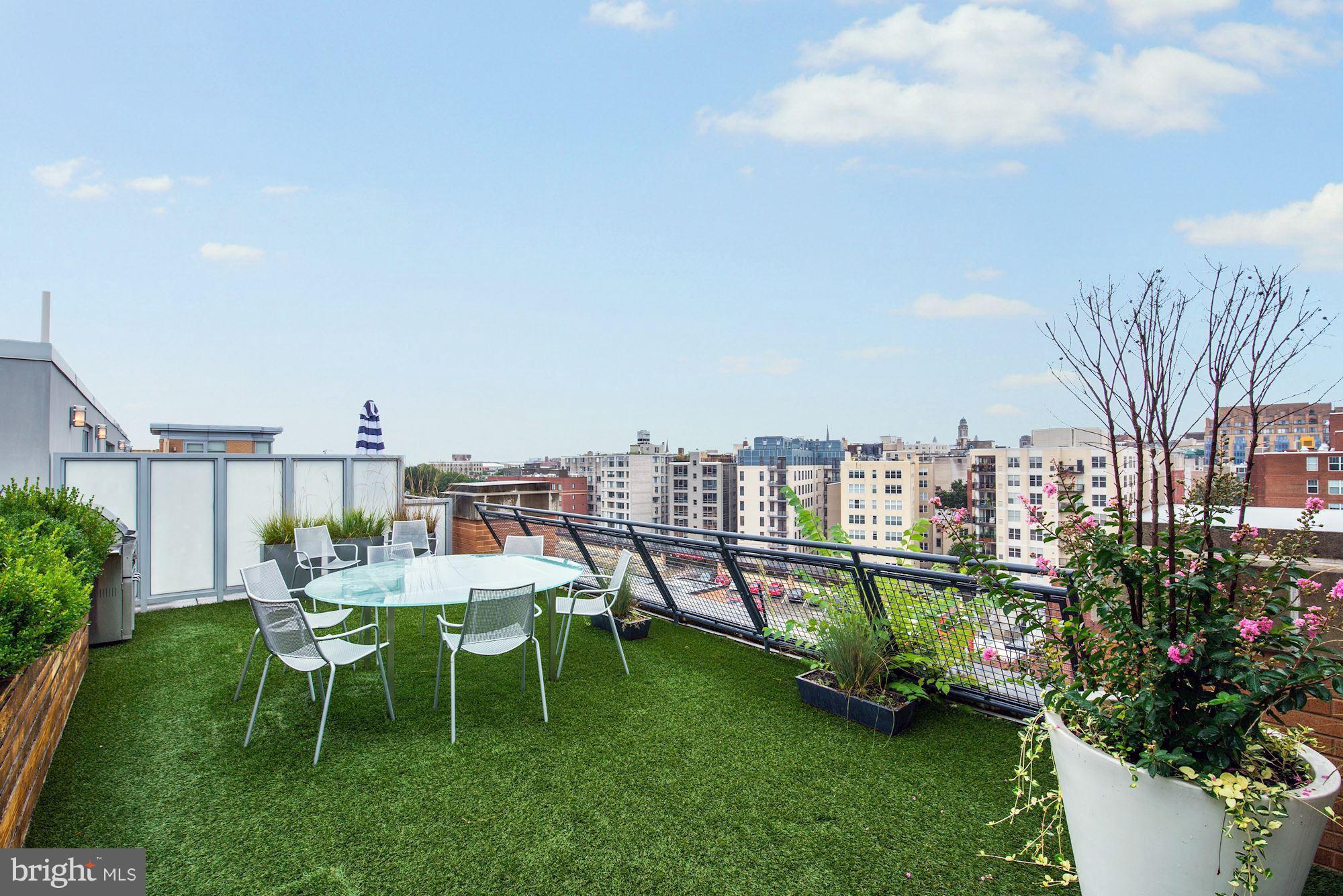 LOGAN CIRCLE - Residential