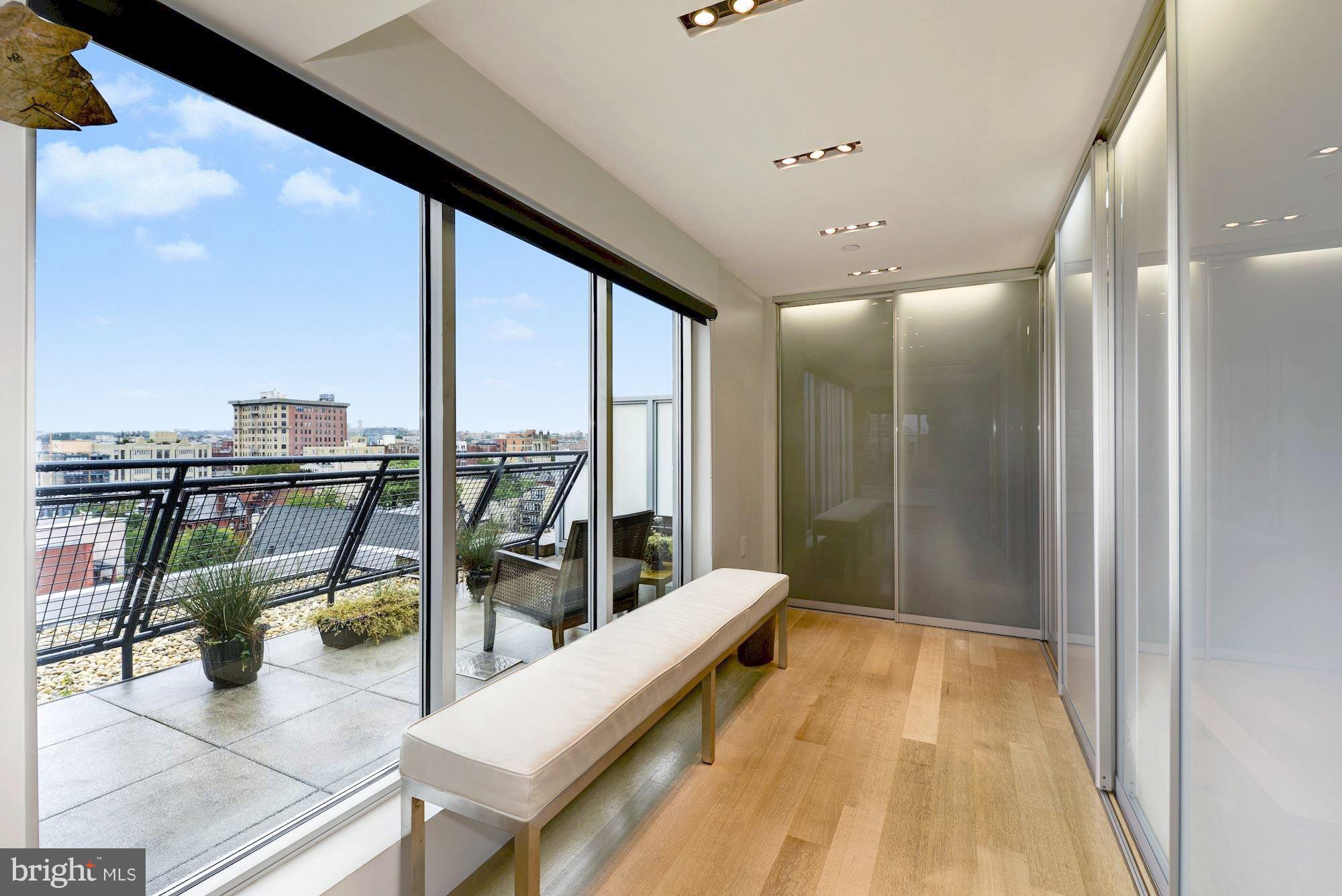 LOGAN CIRCLE - Residential