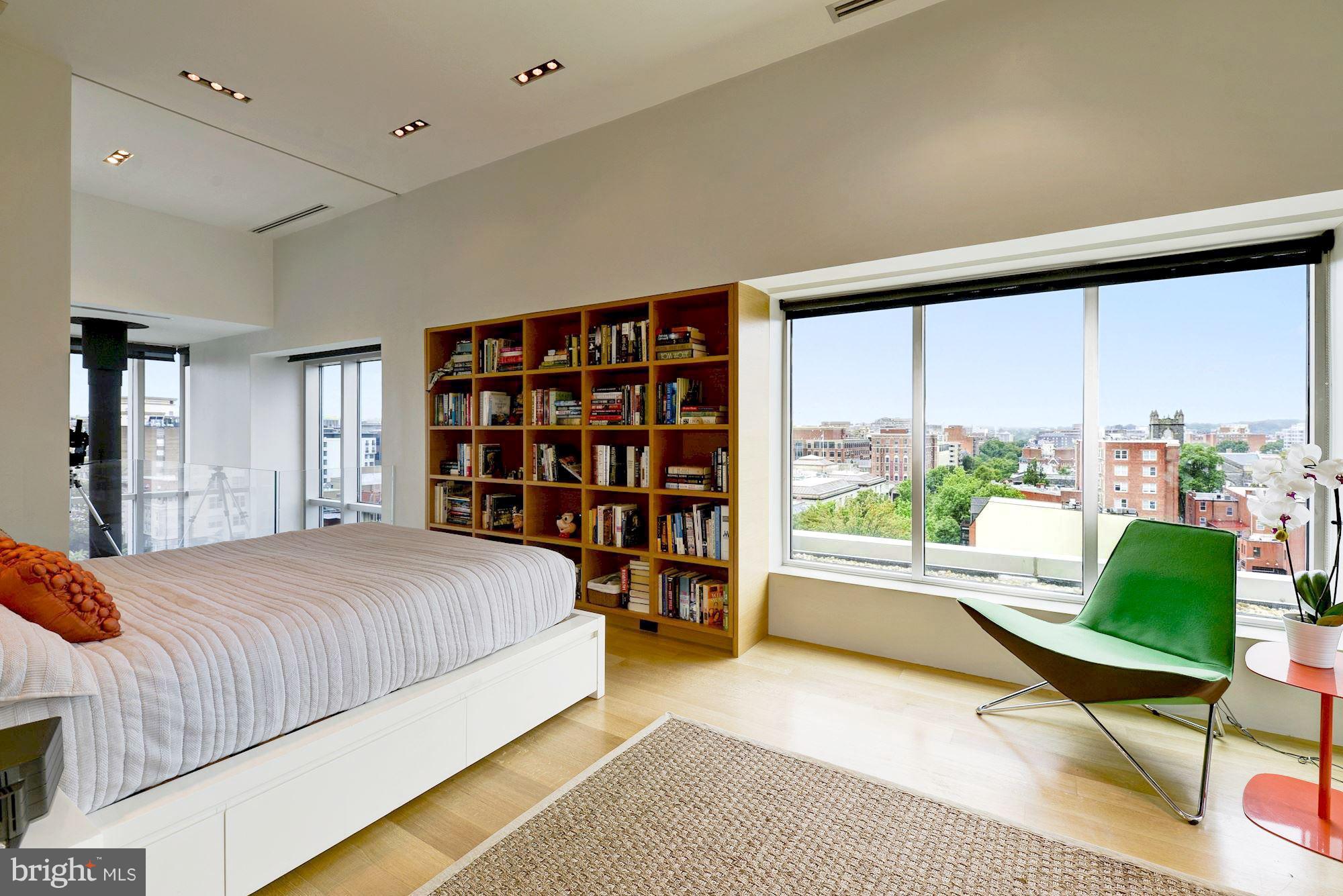 LOGAN CIRCLE - Residential