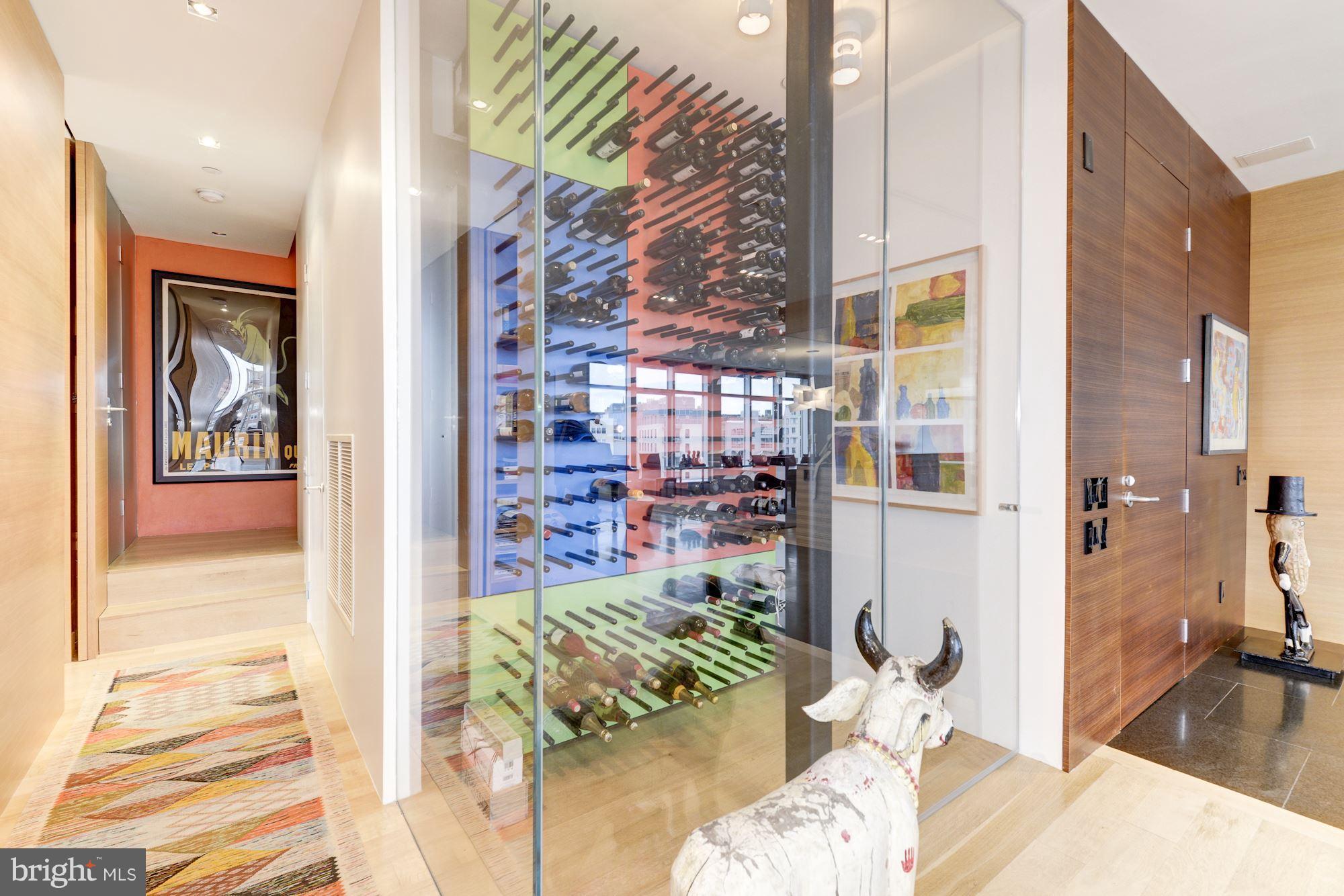 LOGAN CIRCLE - Residential