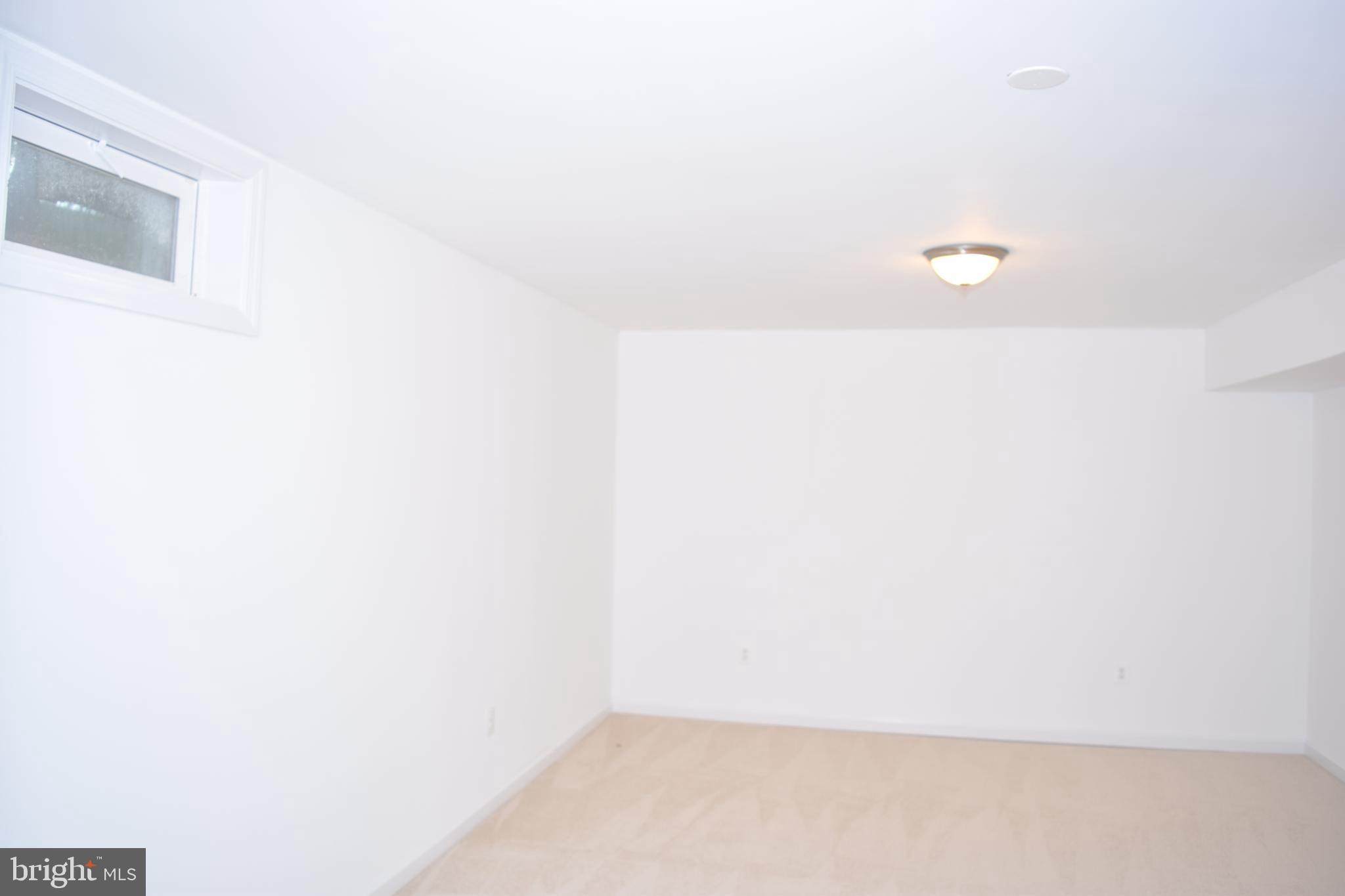 WINDEMERE ESTATES - Residential