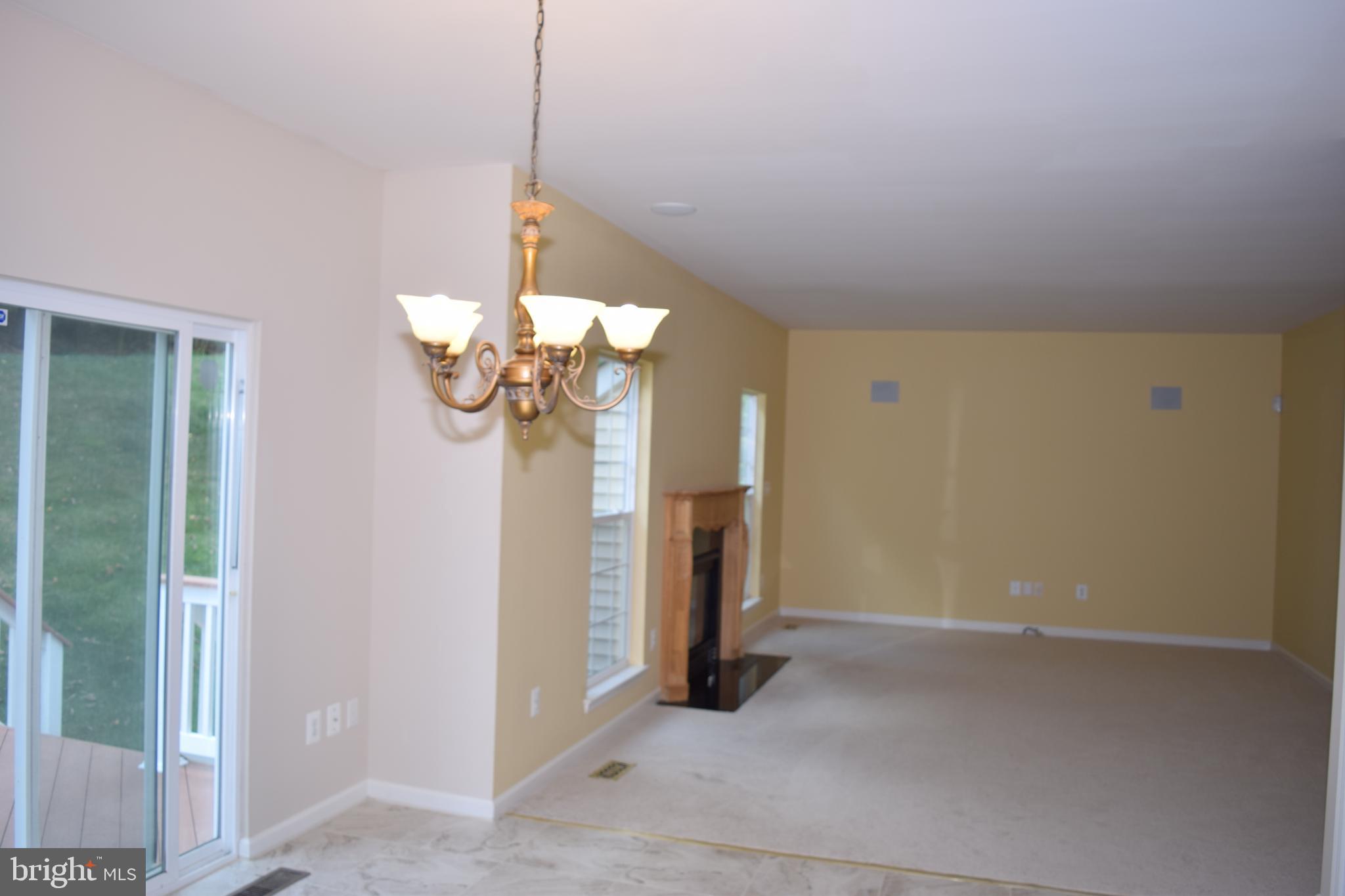 WINDEMERE ESTATES - Residential