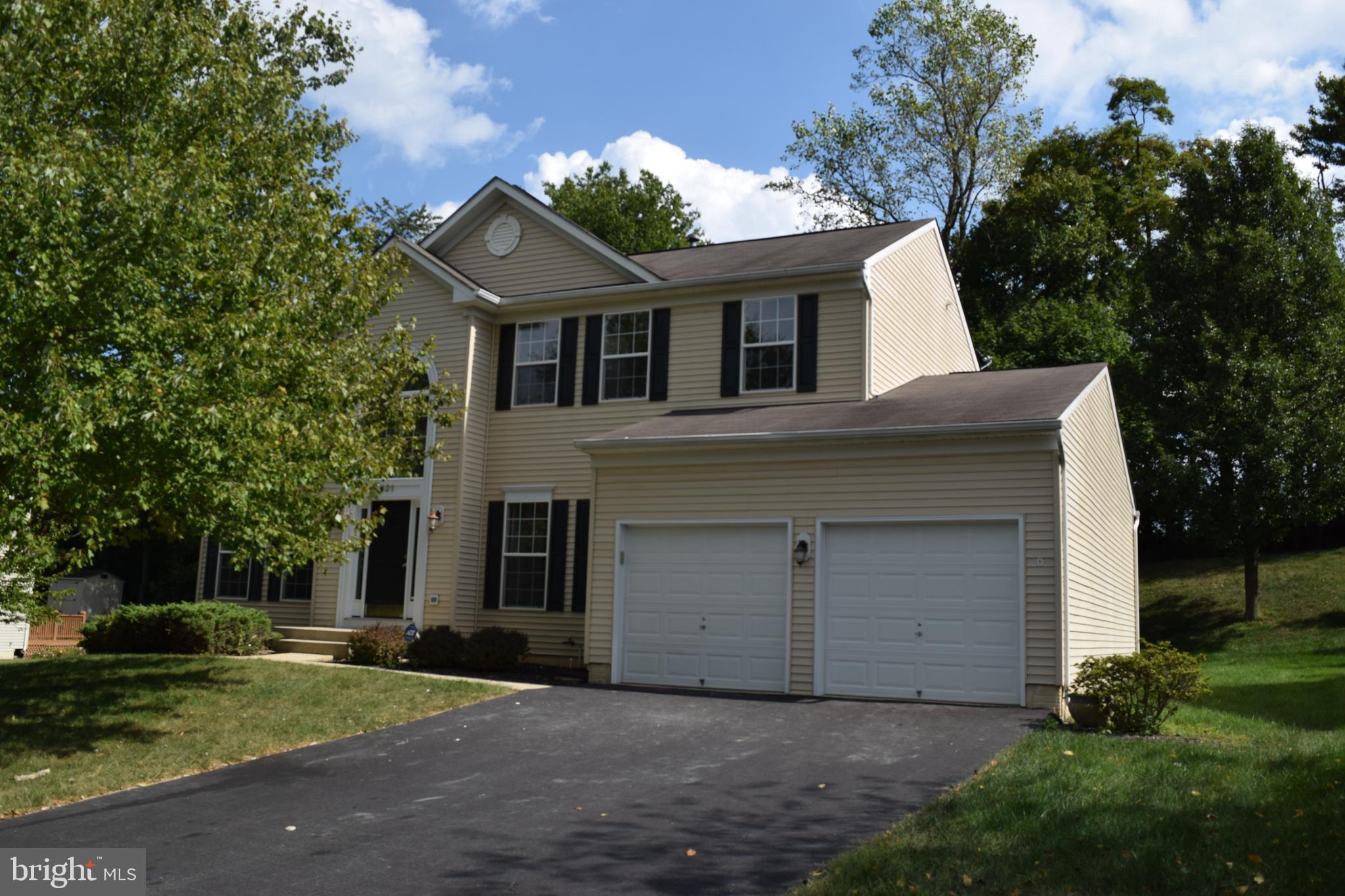 WINDEMERE ESTATES - Residential