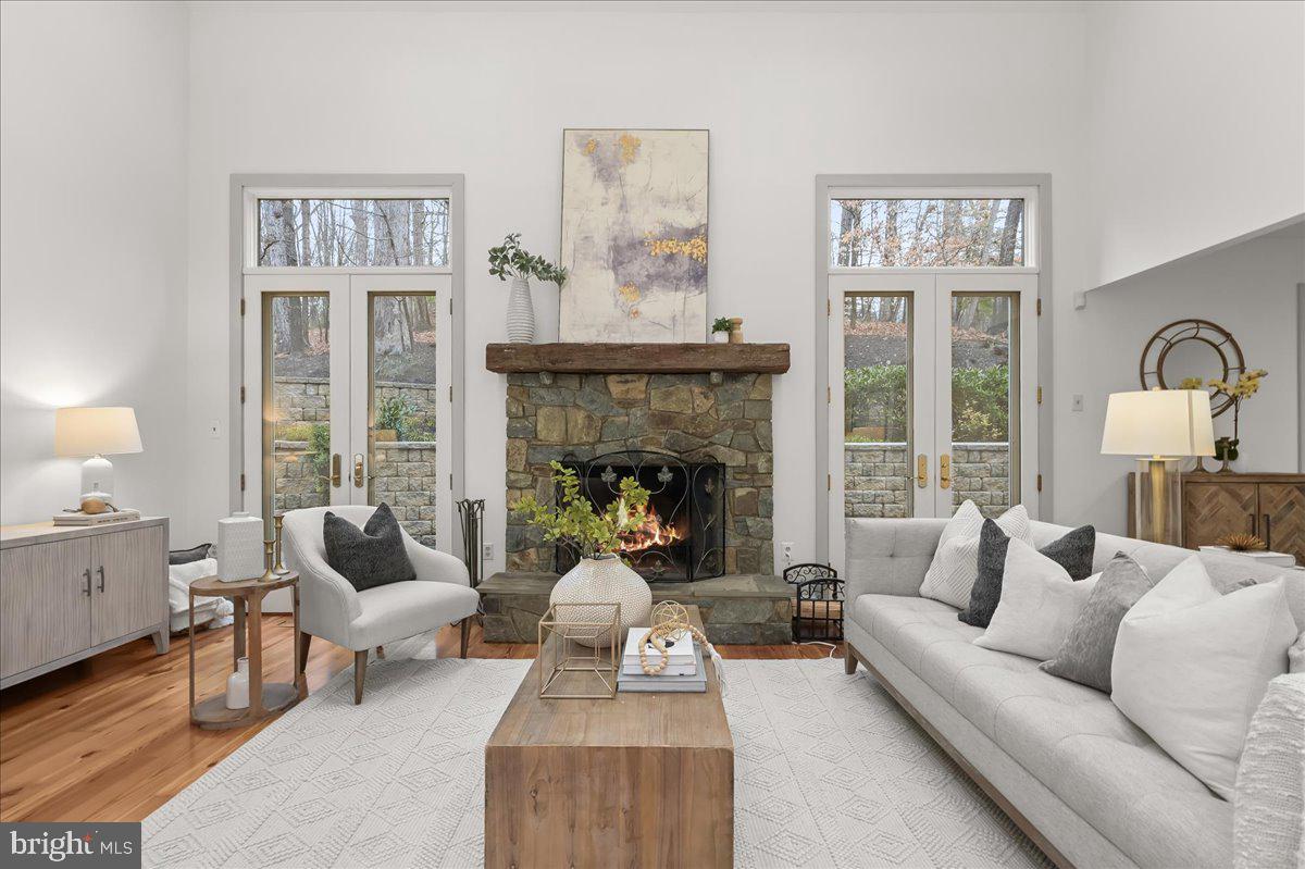 POTOMAC OUTSIDE - Residential