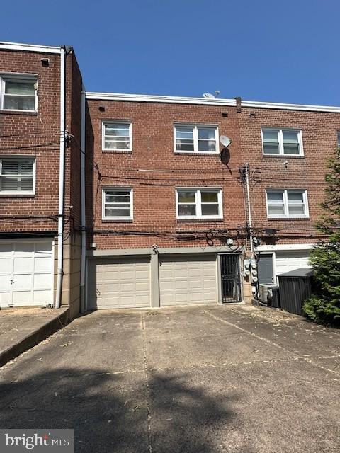 2764 W COUNTRY CLUB ROAD