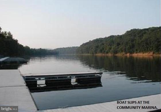 CROSSINGS ON THE POTOMAC - Residential