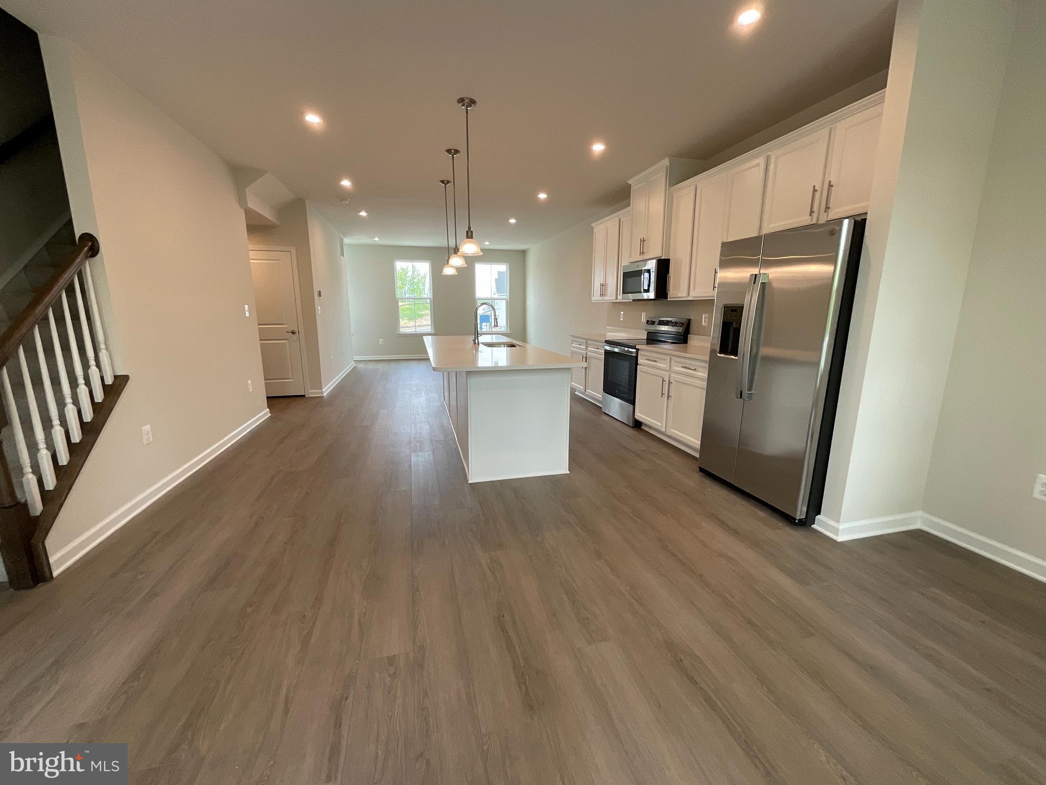 COURTHOUSE COMMONS - Residential Lease