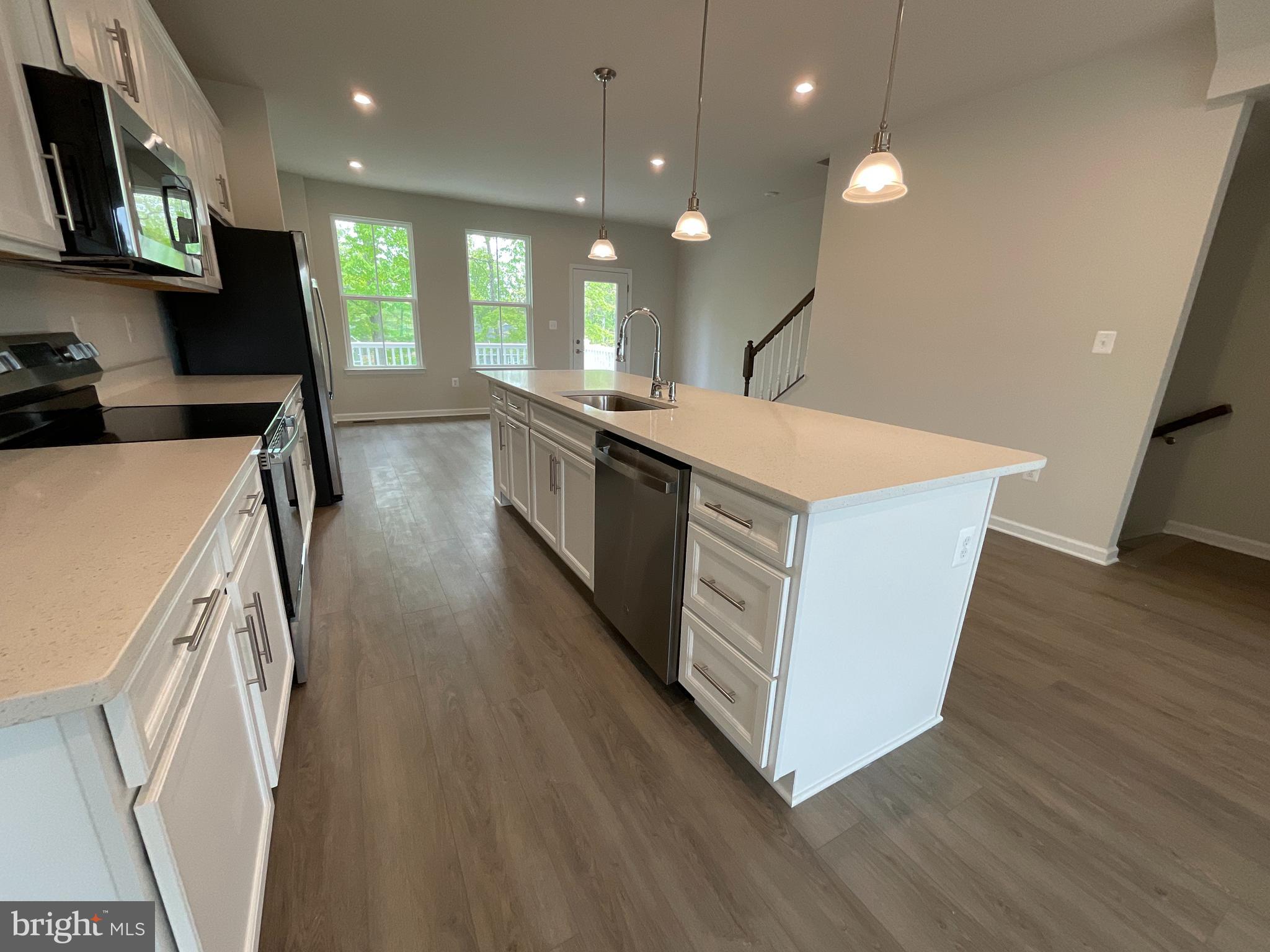 COURTHOUSE COMMONS - Residential Lease