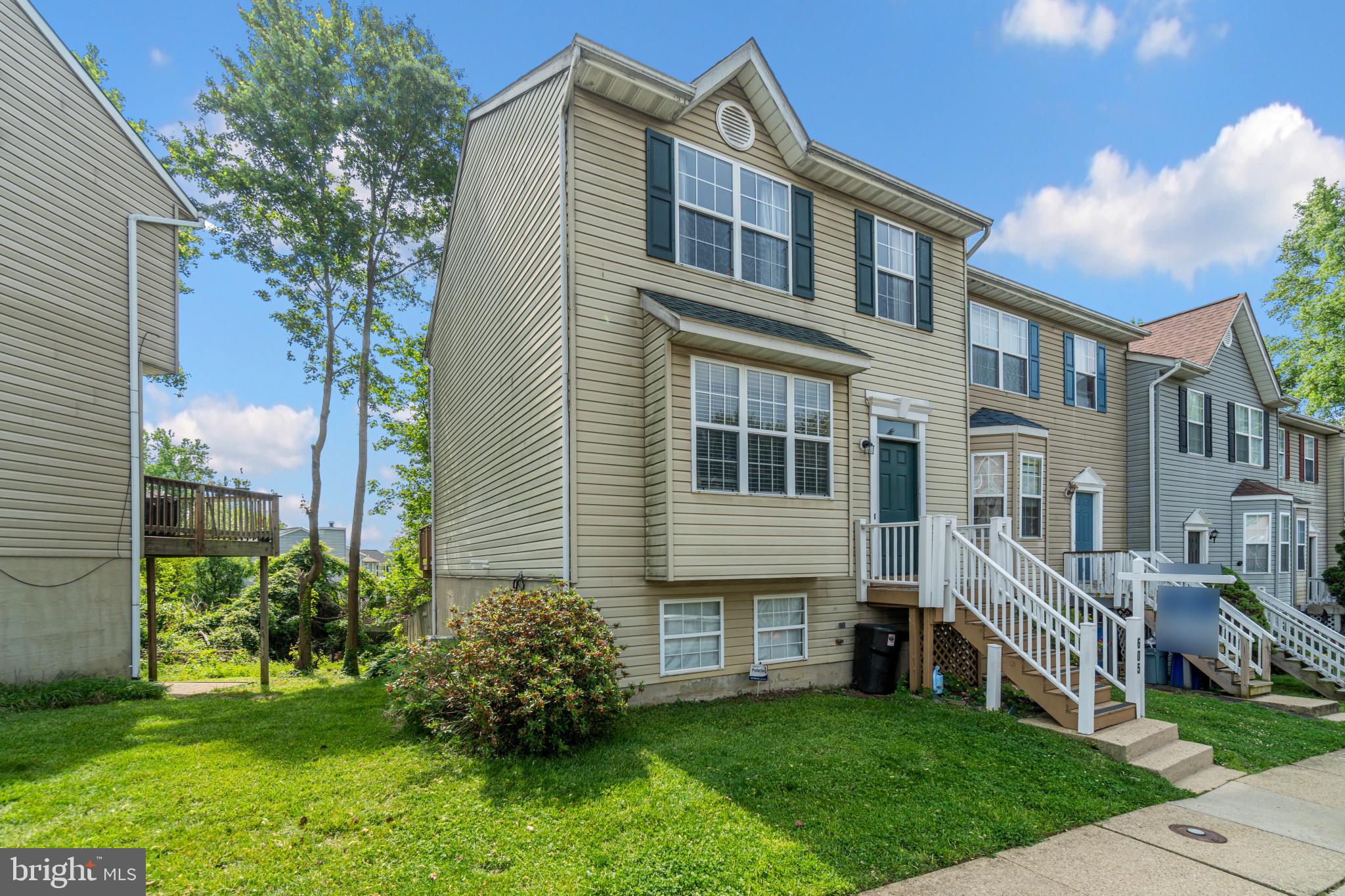 OXFORD LANDING - Residential