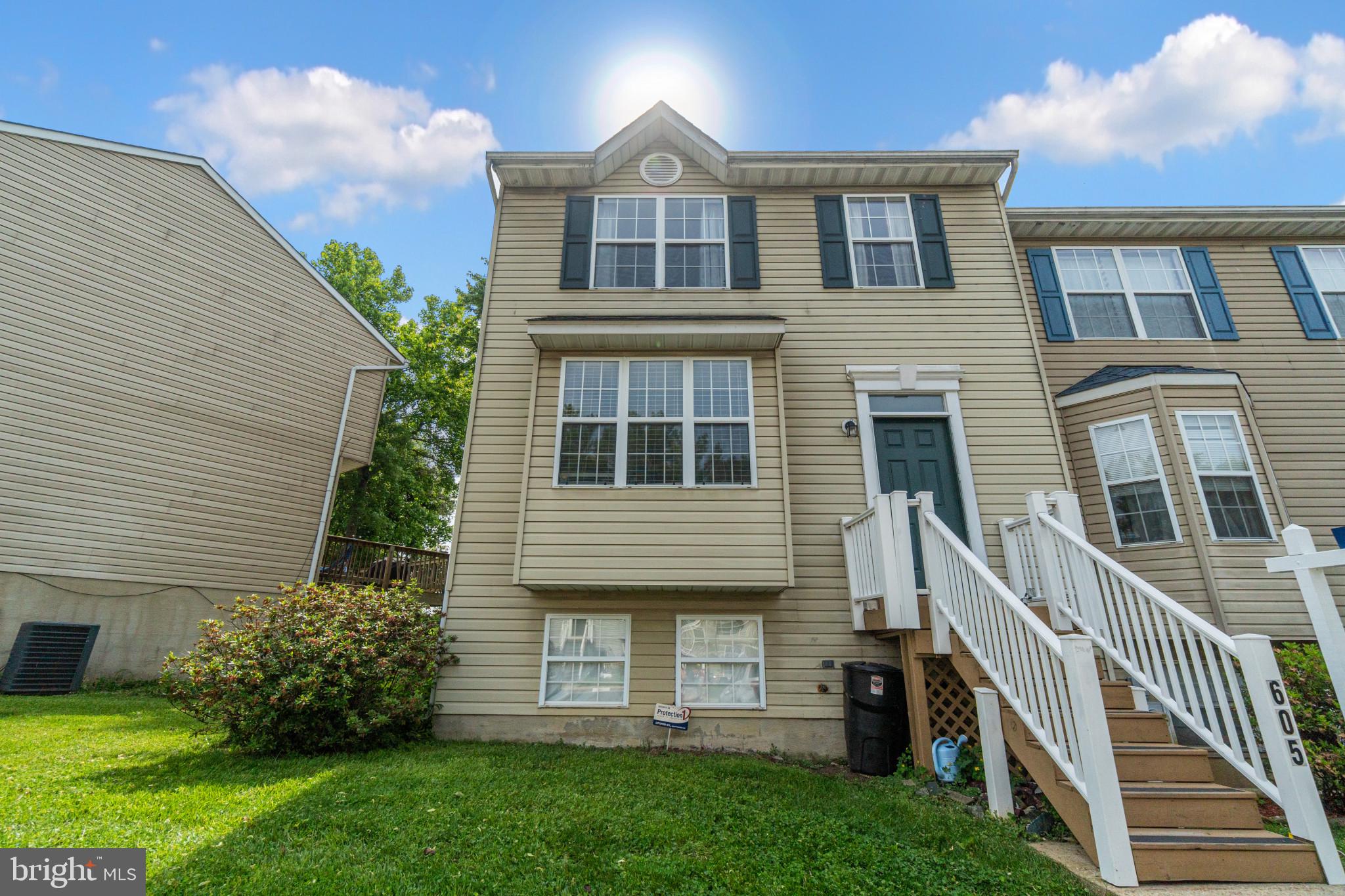 OXFORD LANDING - Residential