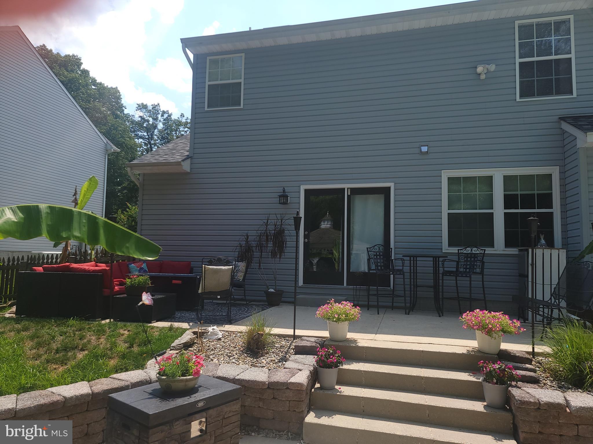 EAST GATE - Residential