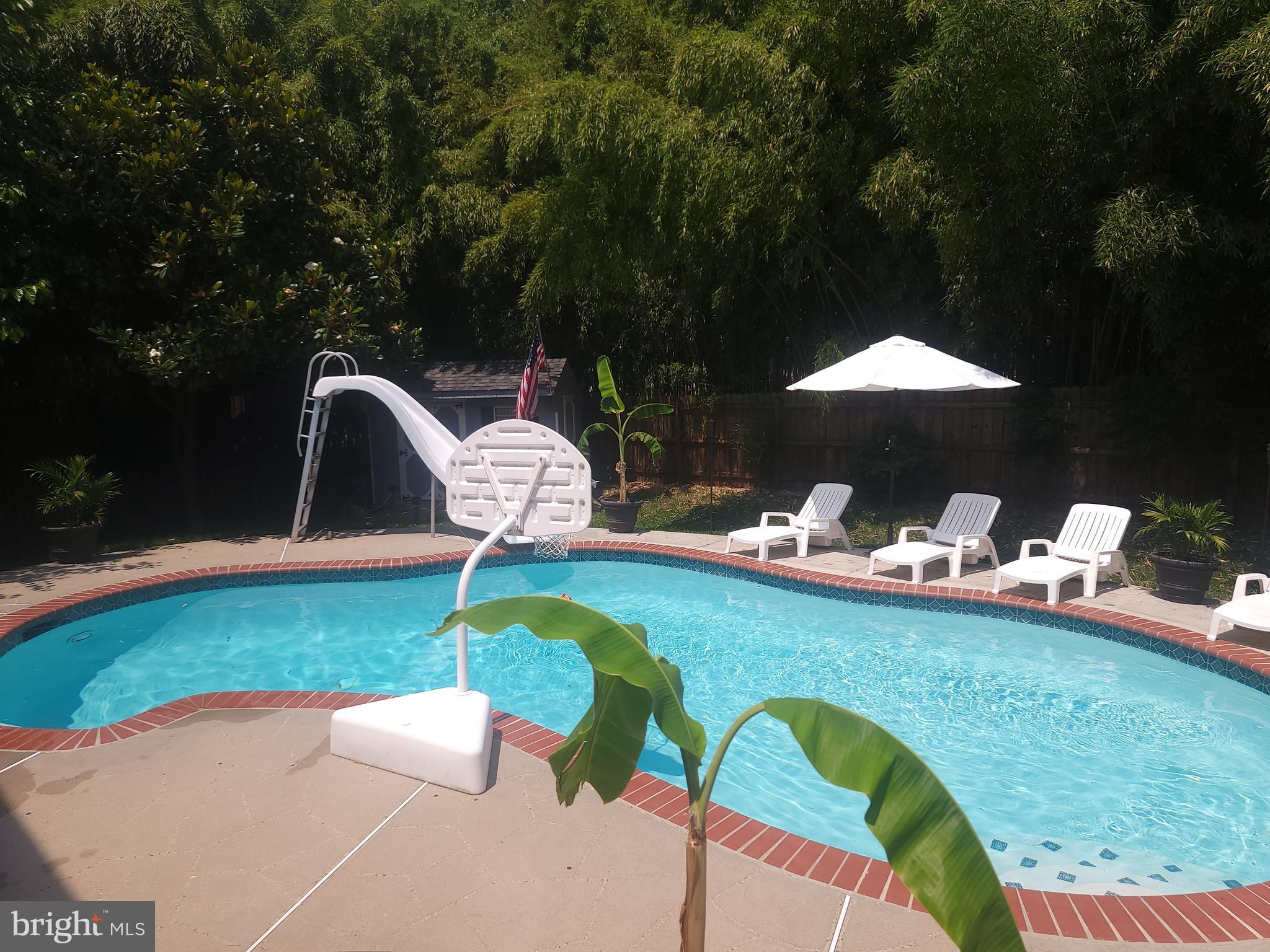 EAST GATE - Residential