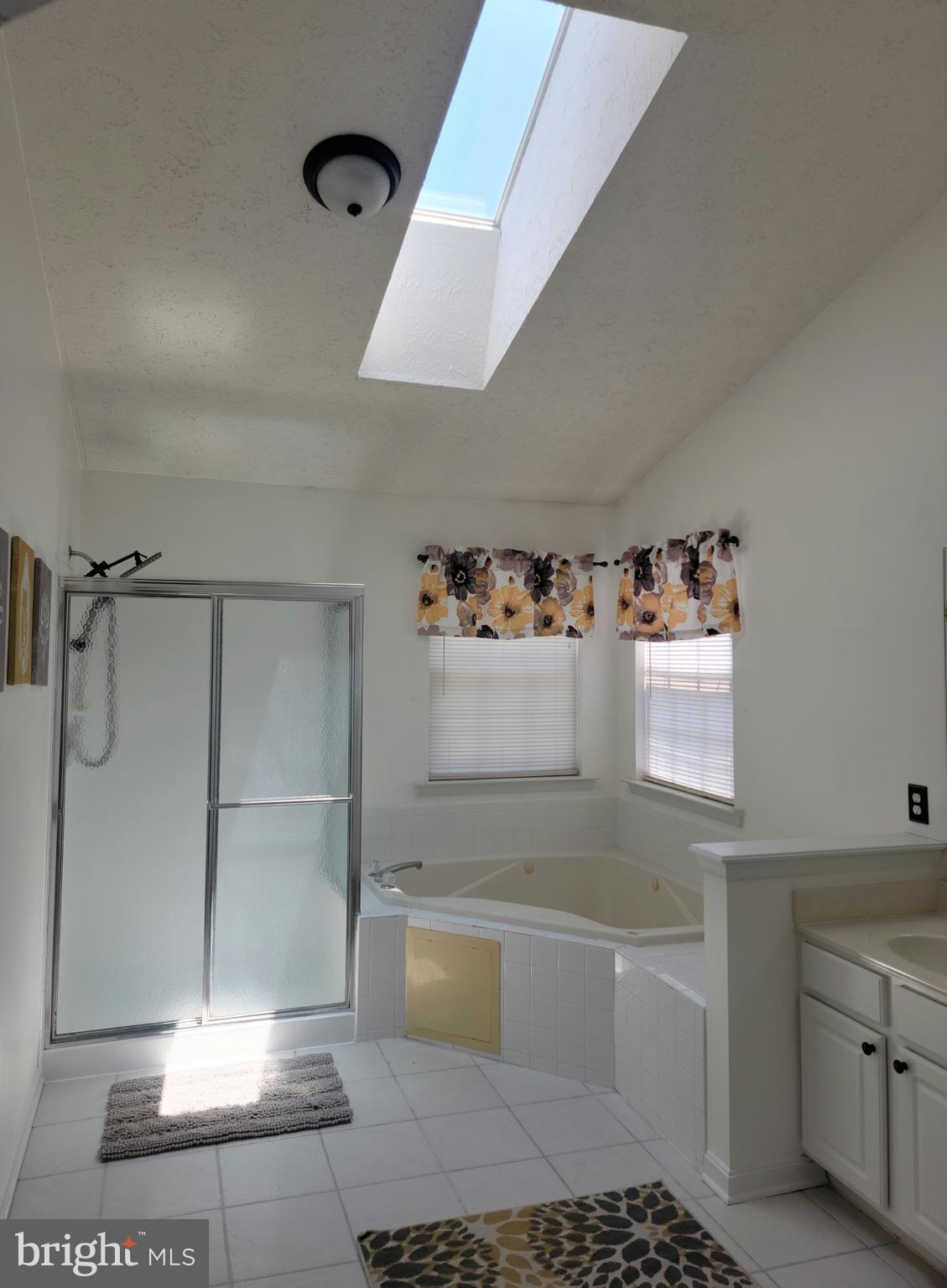 EAST GATE - Residential