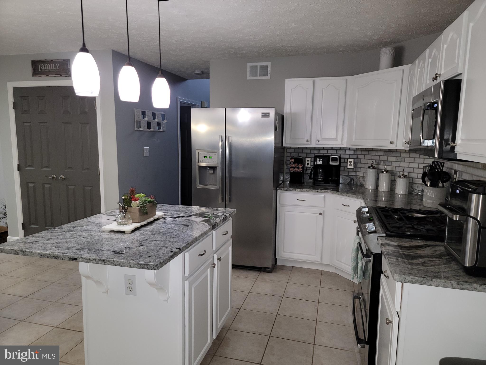 EAST GATE - Residential