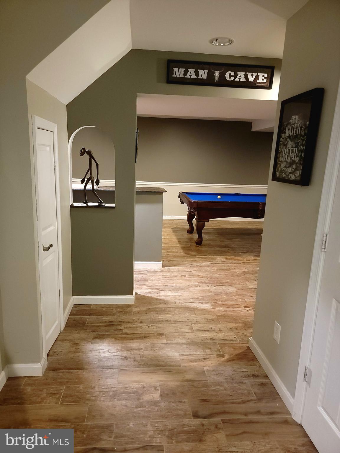 EAST GATE - Residential