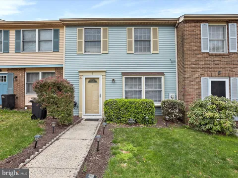 6 Valley Park Court, Damascus, MD MLS: MDMC2177712